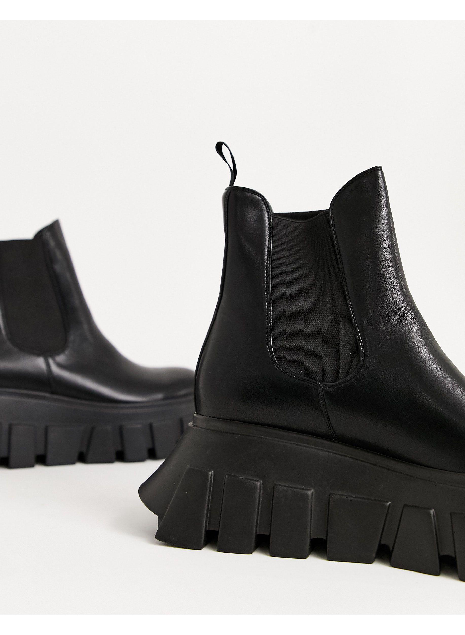 LAMODA Chelsea Boots Met Extreme Dikke Zool in het Zwart - Lyst