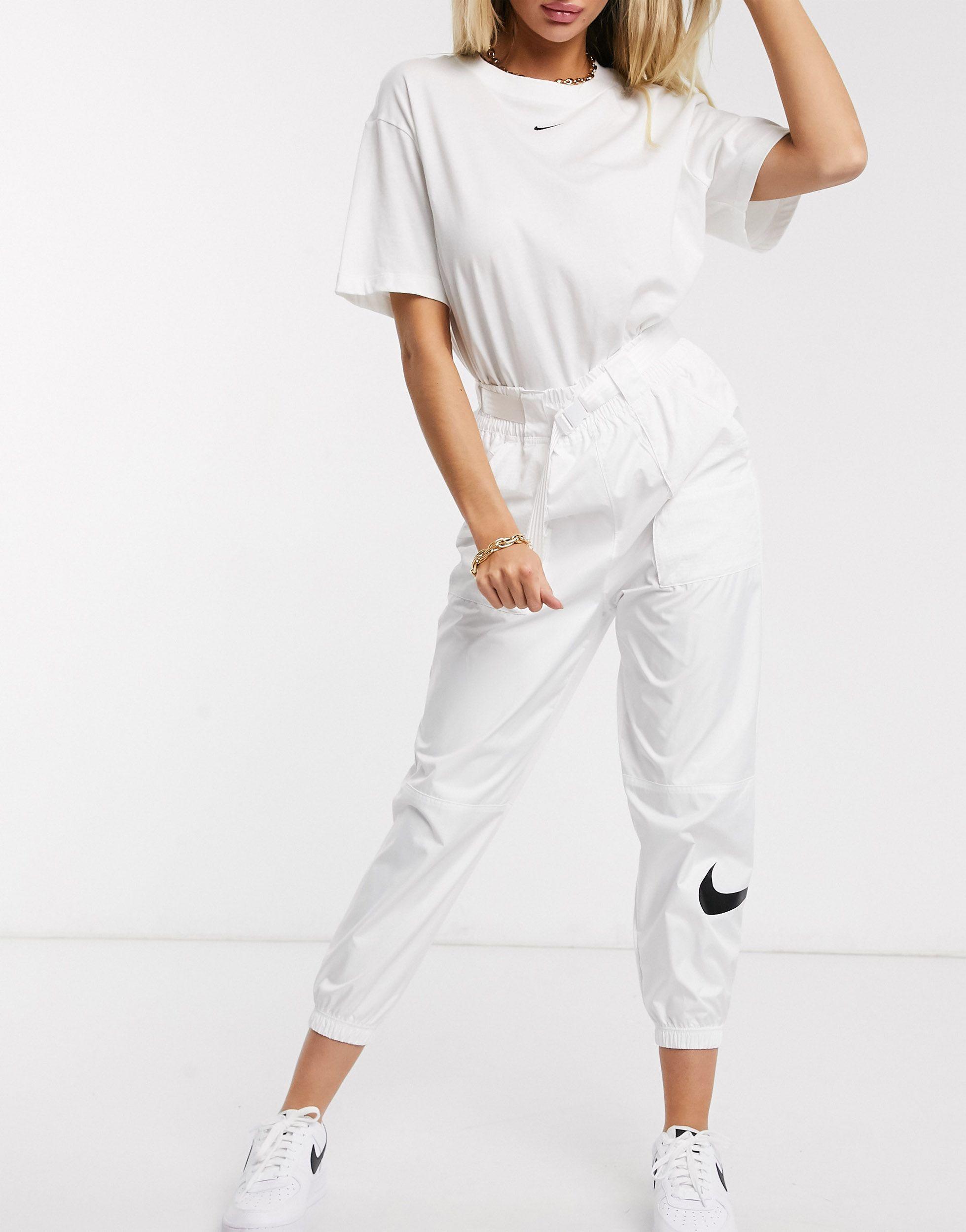 nike woven swoosh cargo pants with belt in black