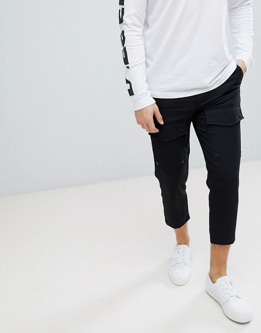 black cropped cargo pants