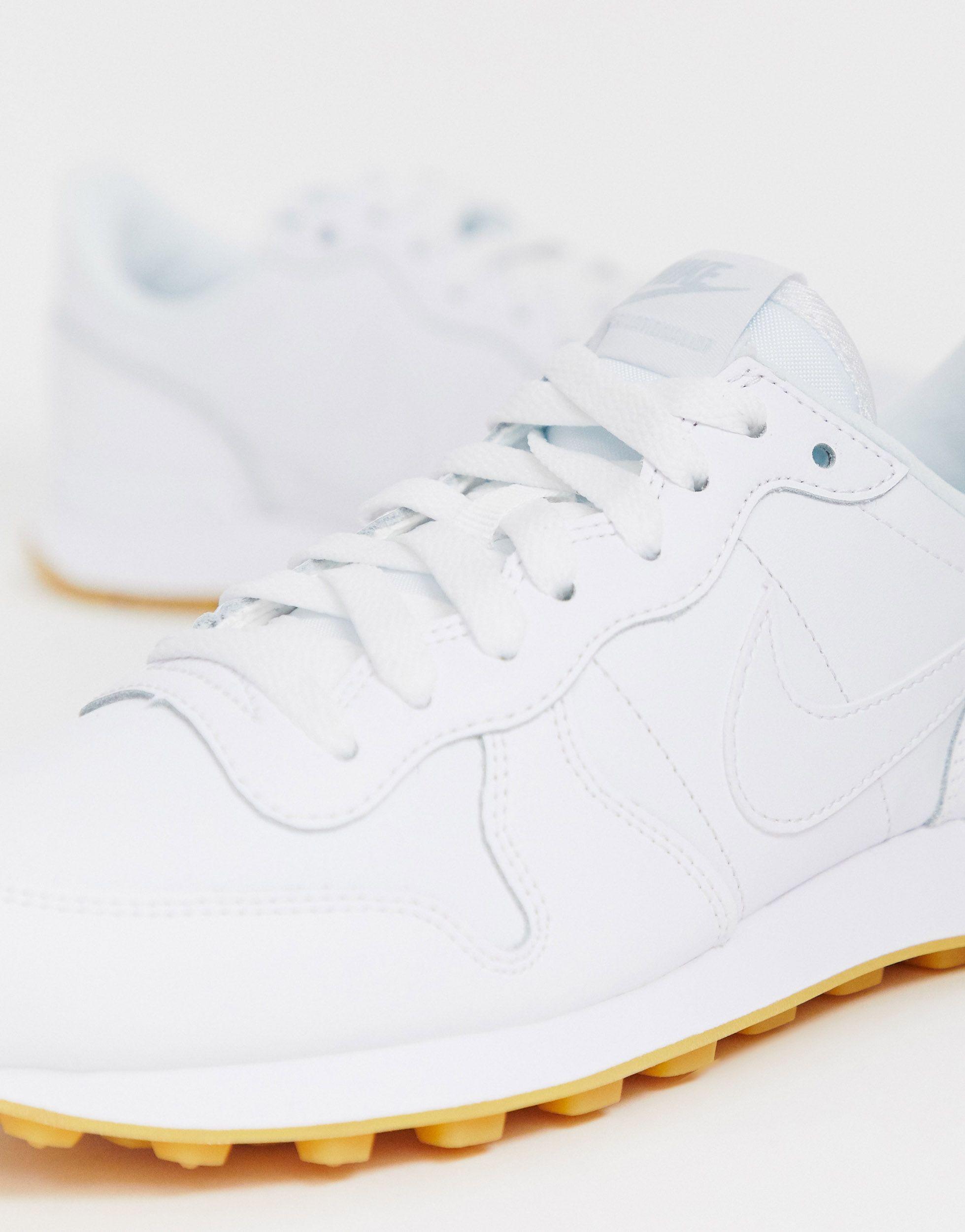 Witte nike internationalist discount