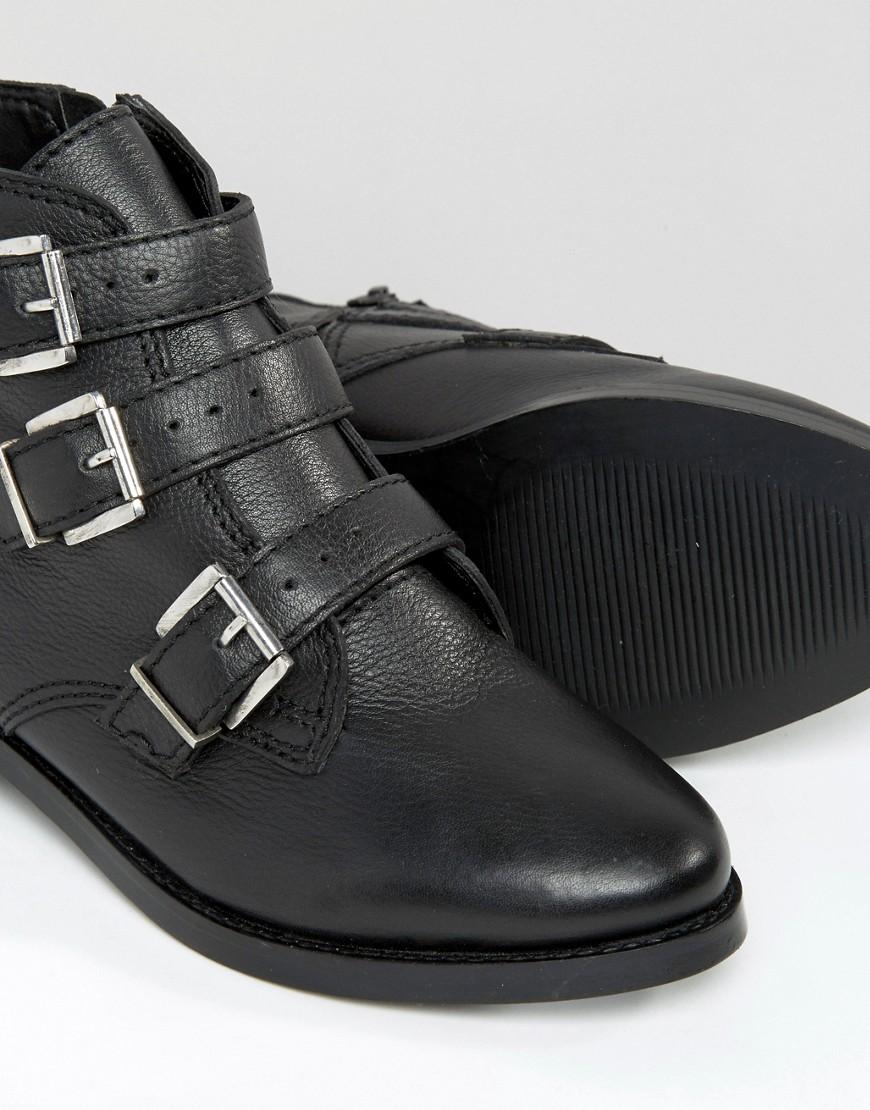 buckle carvela