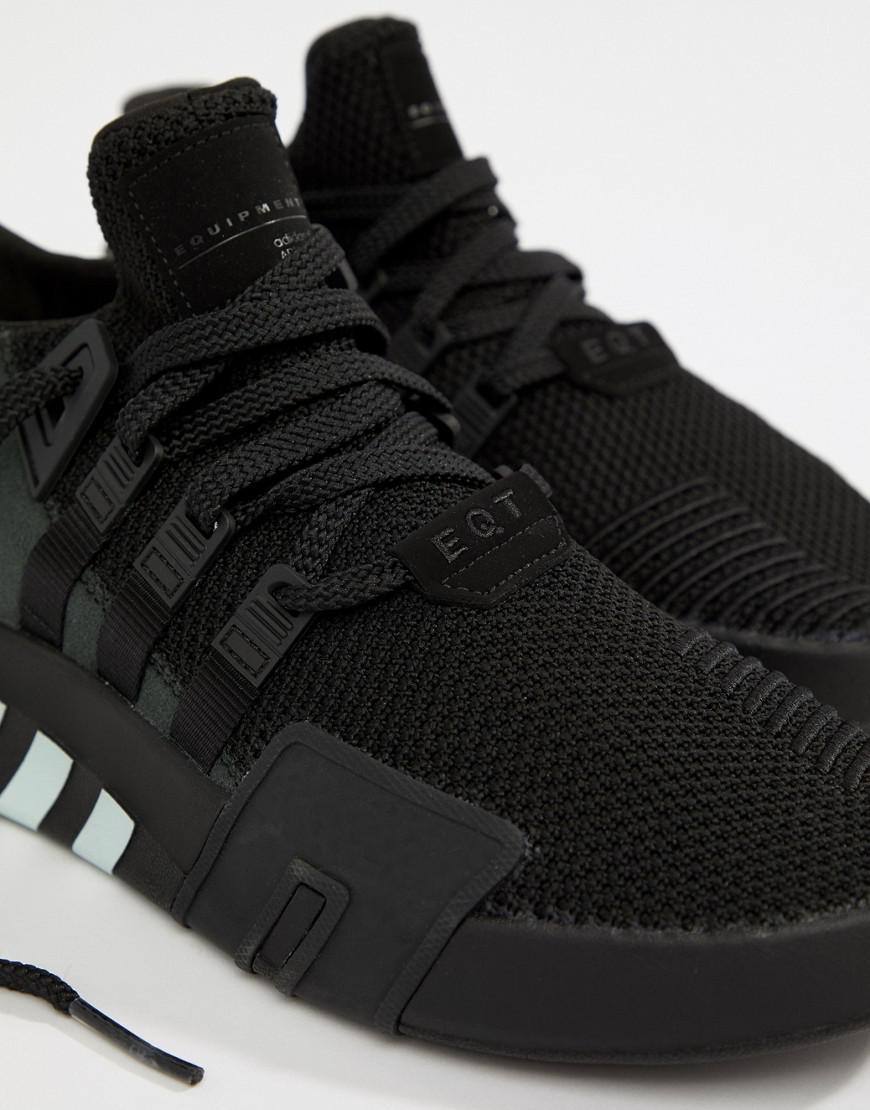 adidas trainer black