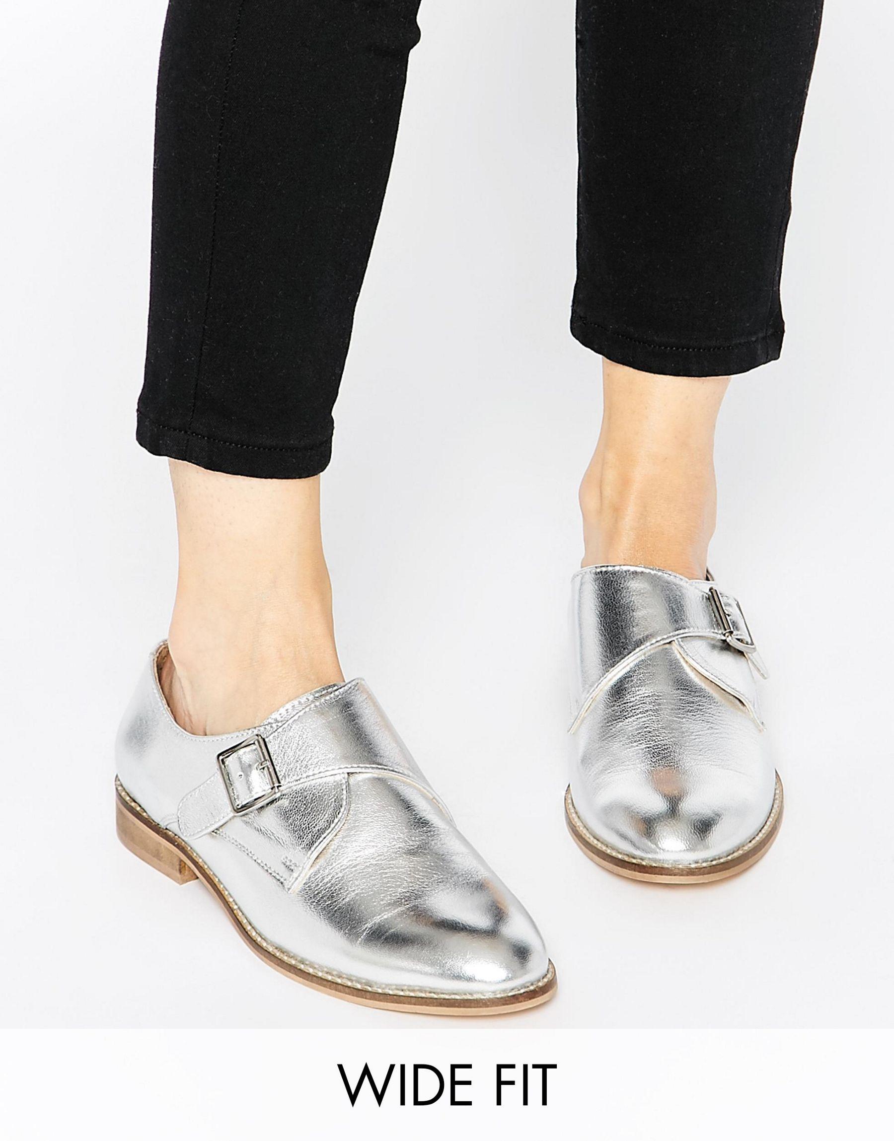 wide width silver flats