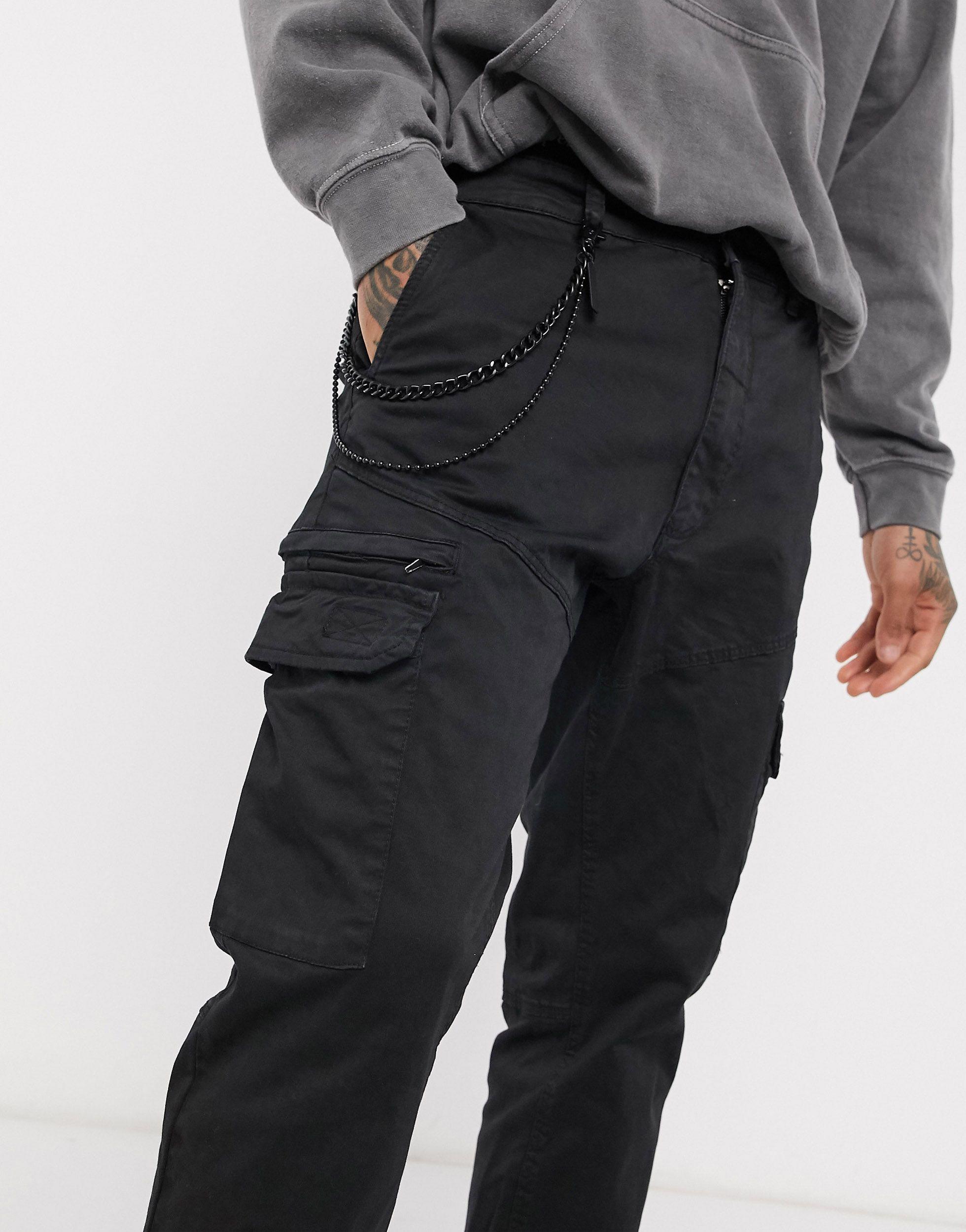 Pull&Bear Cuffed Cargo Pants With Chain in Black for Men