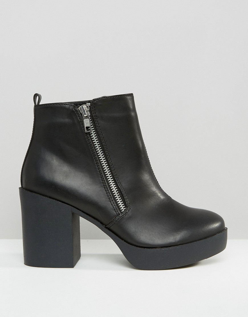london rebel chelsea boots in black snake