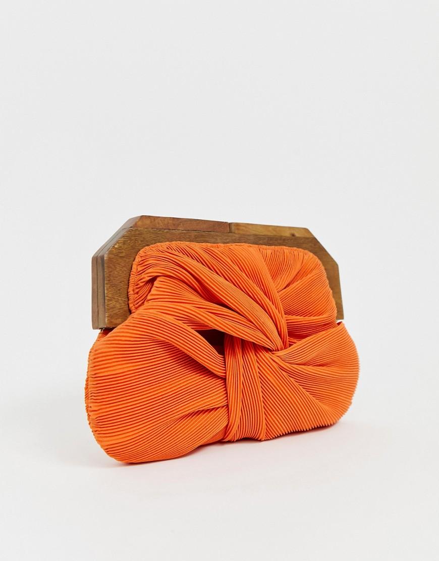 Pochette arancione plissé con chiusura effetto legnoAccessorize in Velluto  a coste di colore Arancione | Lyst