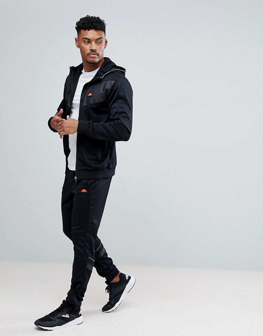 short jogging ellesse