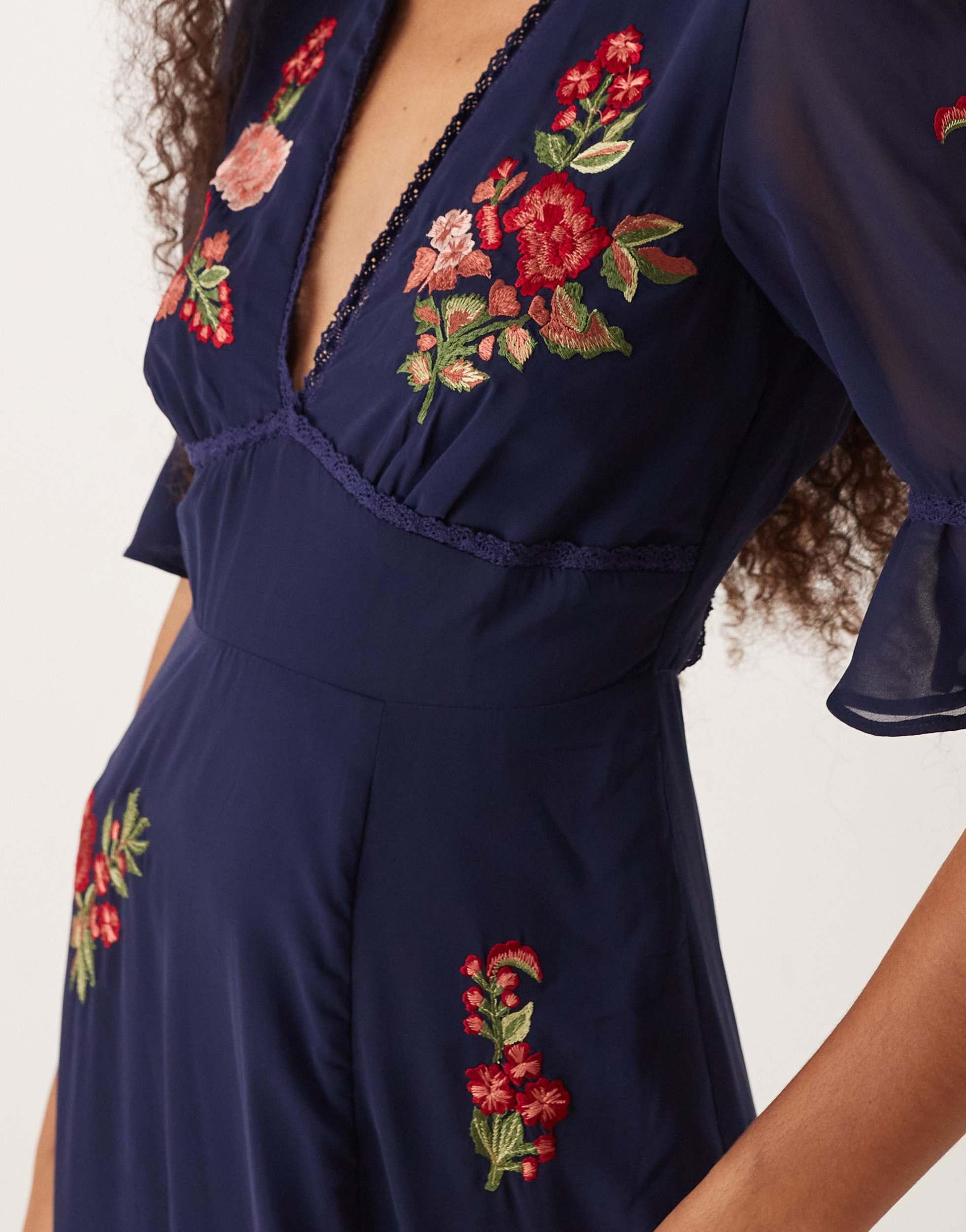 beach dress with pockets Hope & Ivy Charlotte Ann Maxi Dress Blue Floral main image 0