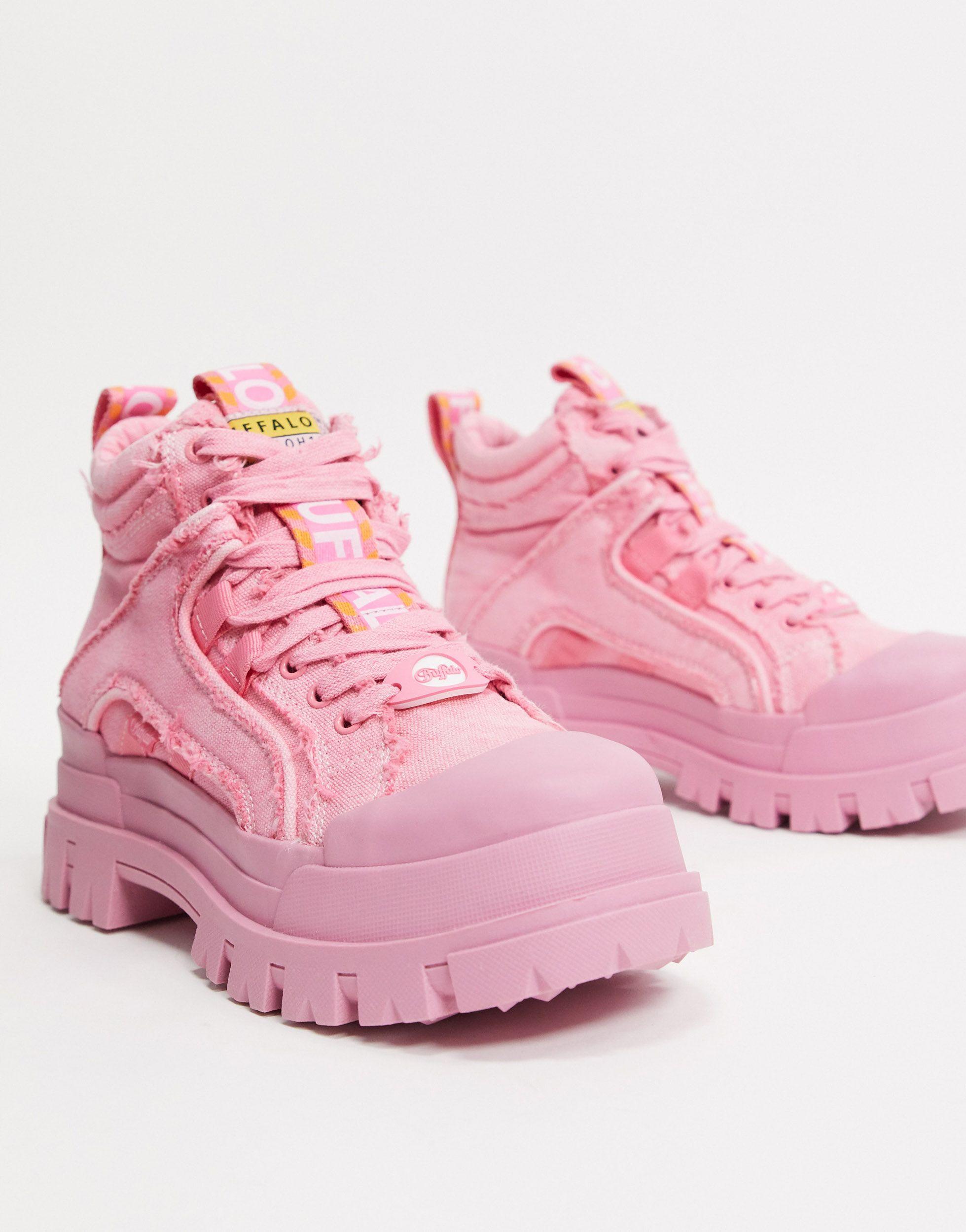 Buffalo – Aspha – Flache rosa Stiefel aus verwaschenem Denim in Pink | Lyst  DE