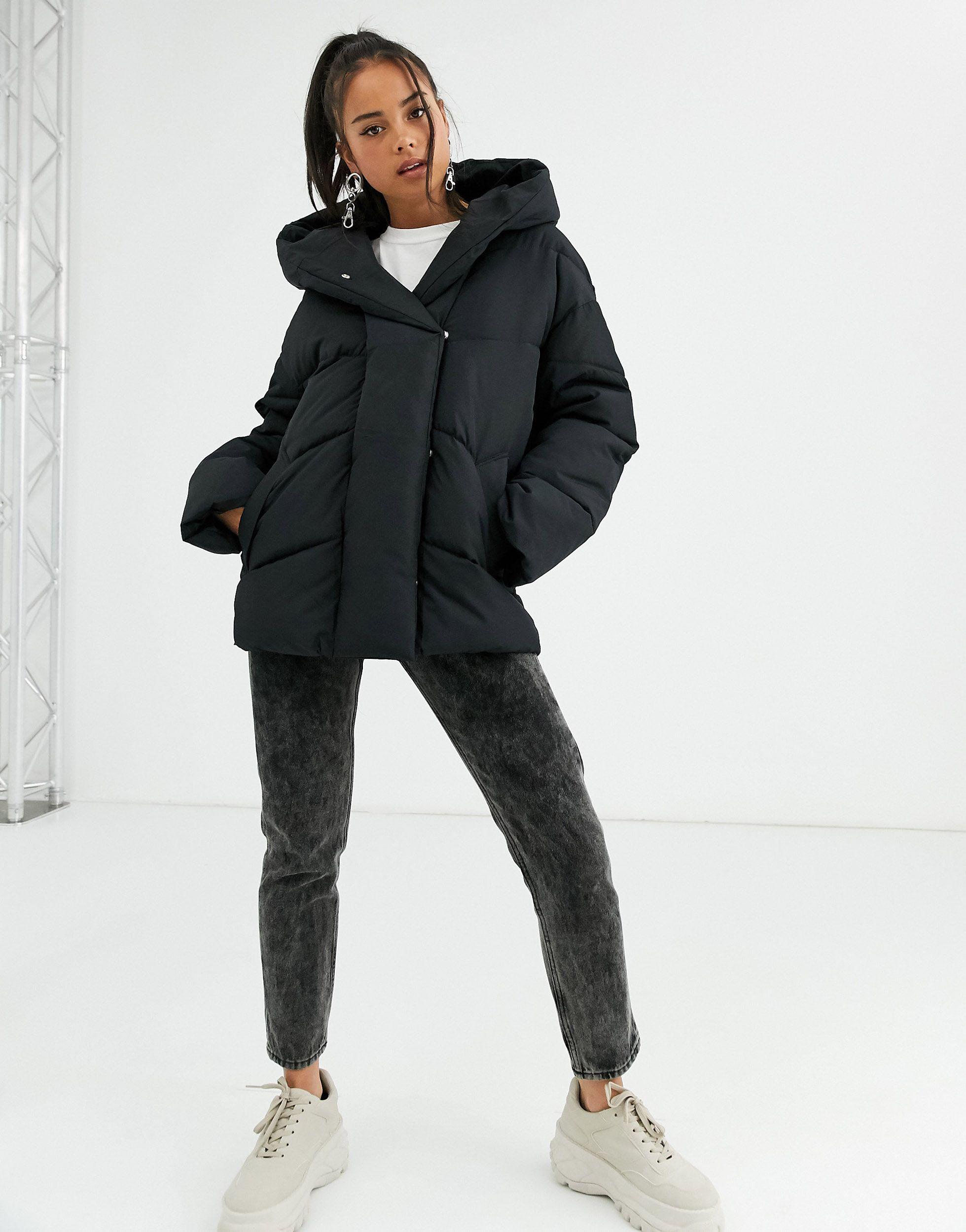Bershka Synthetic Longline Puffer Coat With Hood in Black | Lyst UK