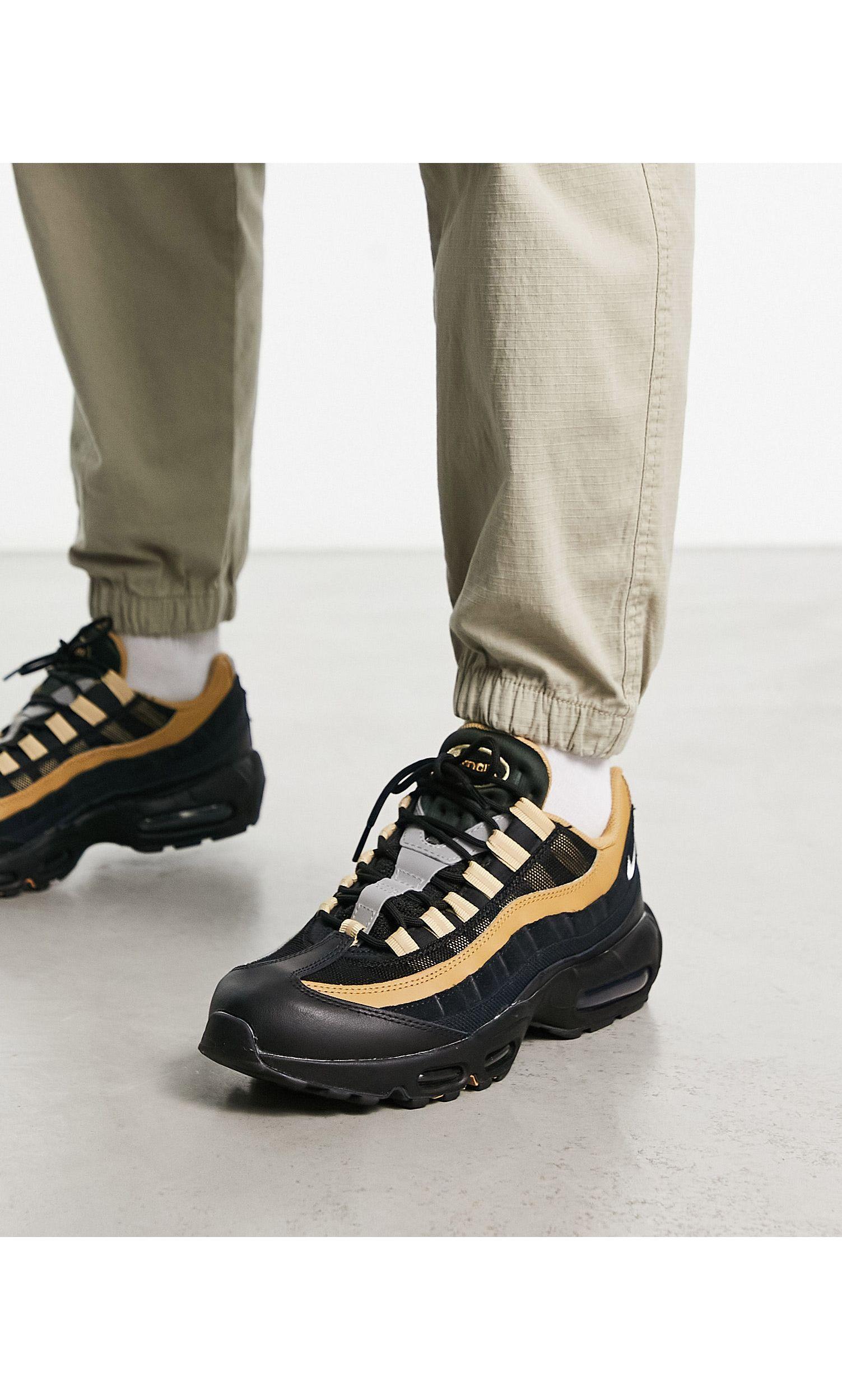 Nike Air Max 95 Trainers in Black for Men | Lyst