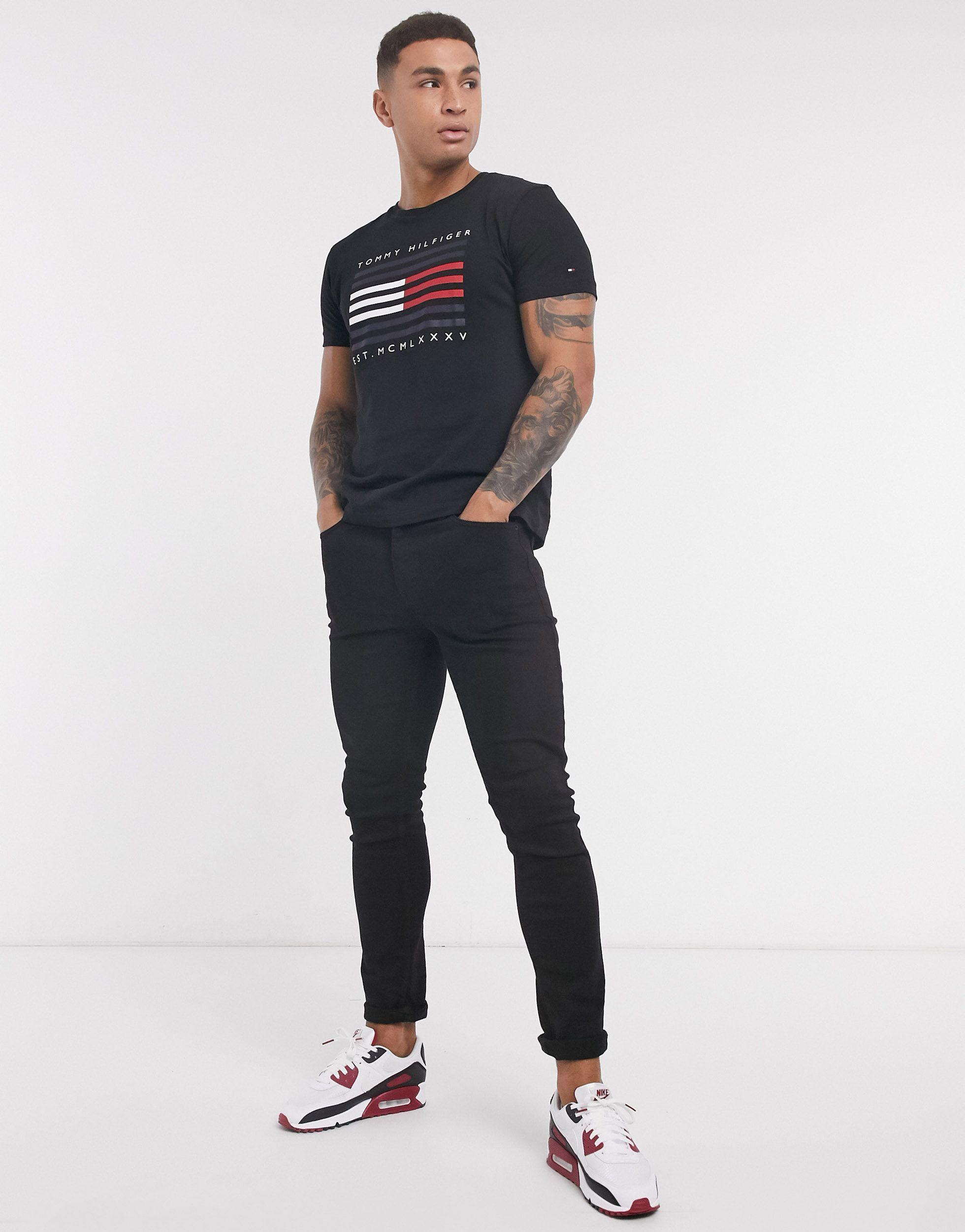 Tommy Hilfiger Corp Flag Lines Logo T-shirt in Black for - Lyst