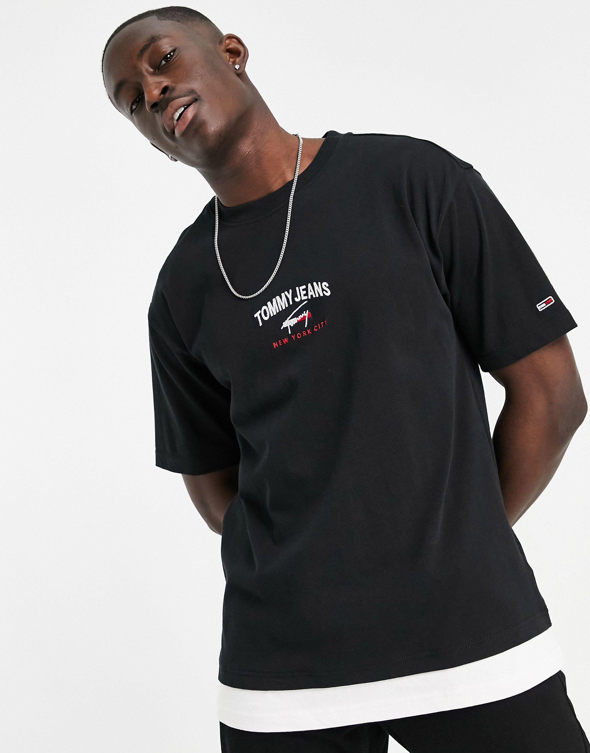 Tommy Hilfiger Oversized Fit Central Logo T-shirt in Black | Lyst