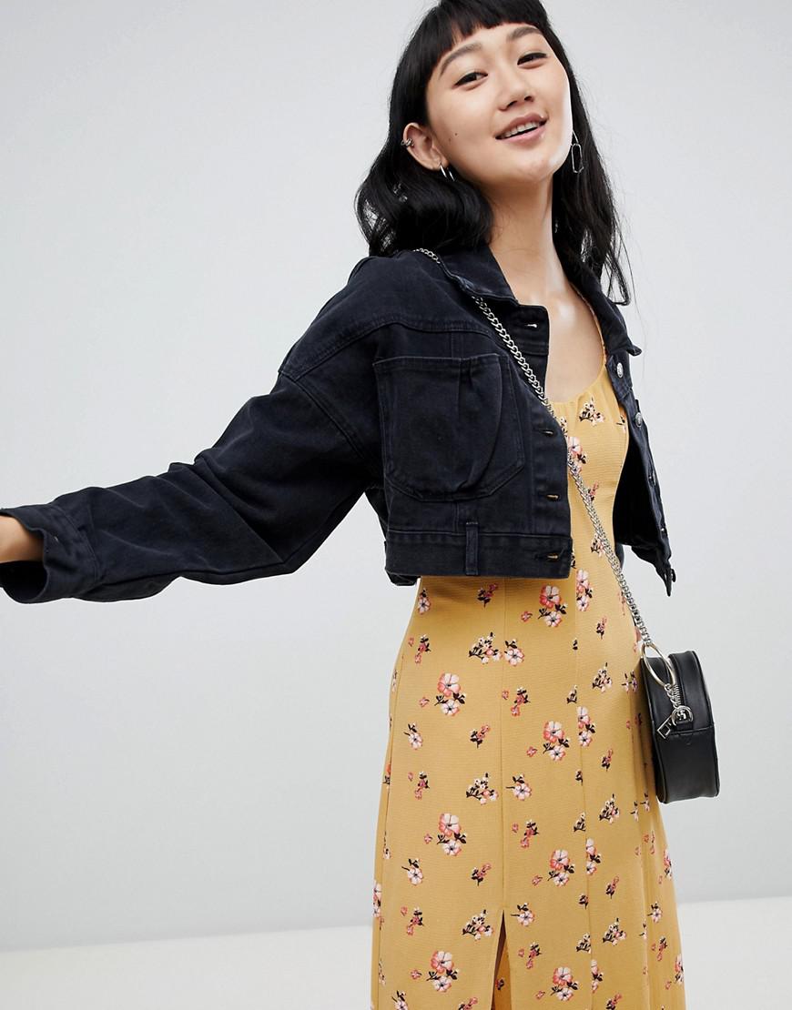 Black denim jacket sales pull and bear