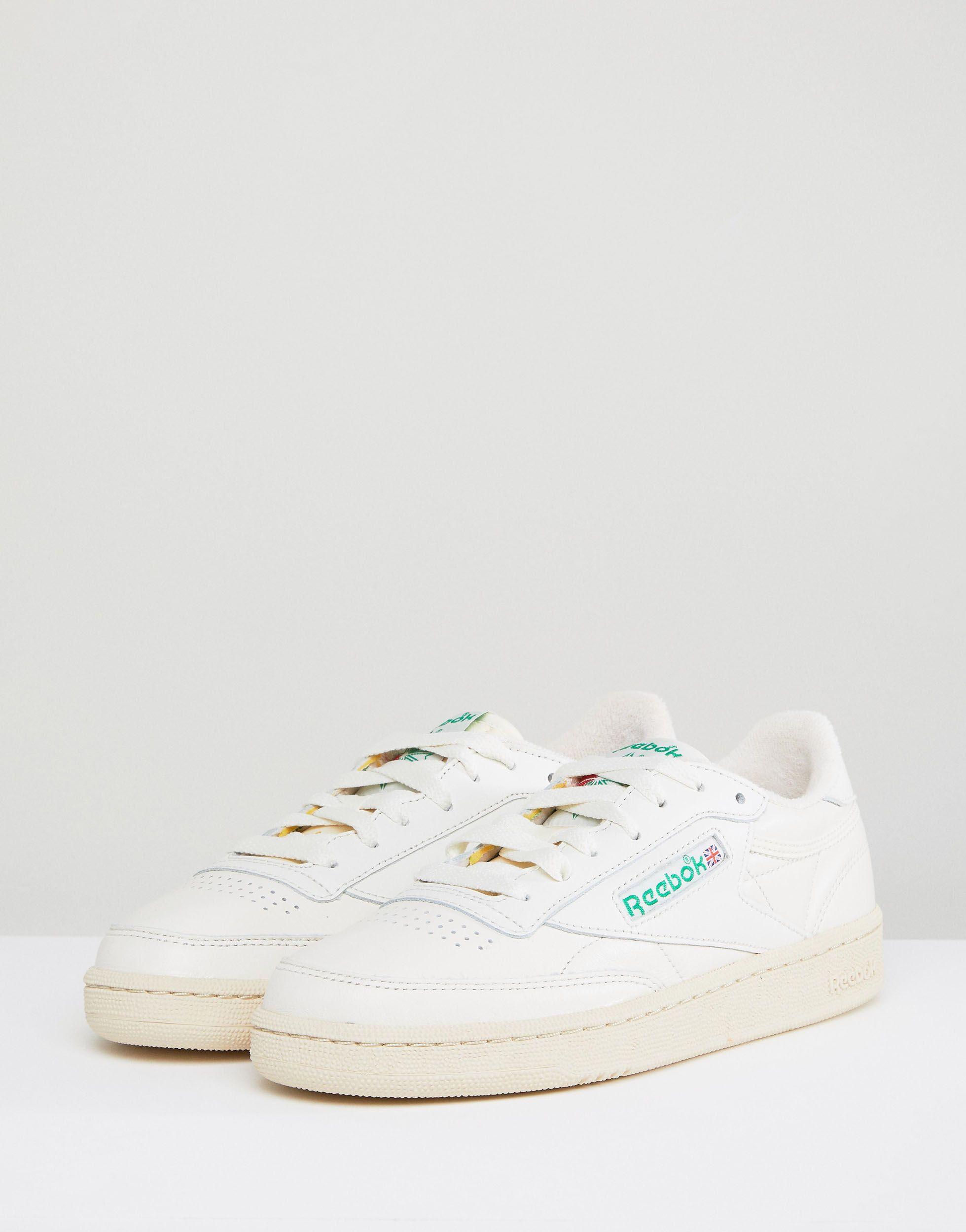 Reebok Classic Club C Vintage Trainers In Chalk With Green in White | Lyst  UK