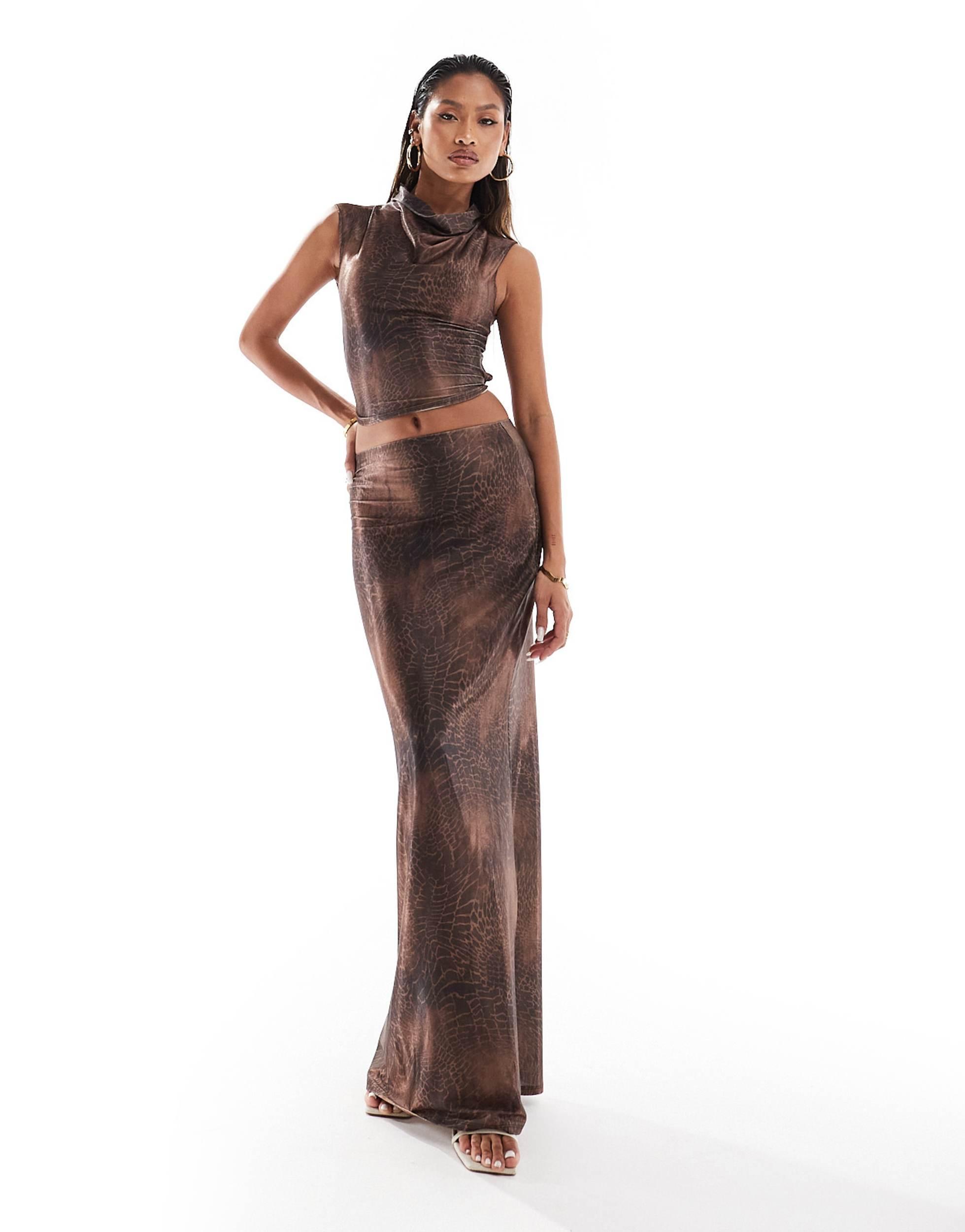 Jupe droite longue d ensemble en satin stretch marron serpent ASOS en coloris Marron Lyst
