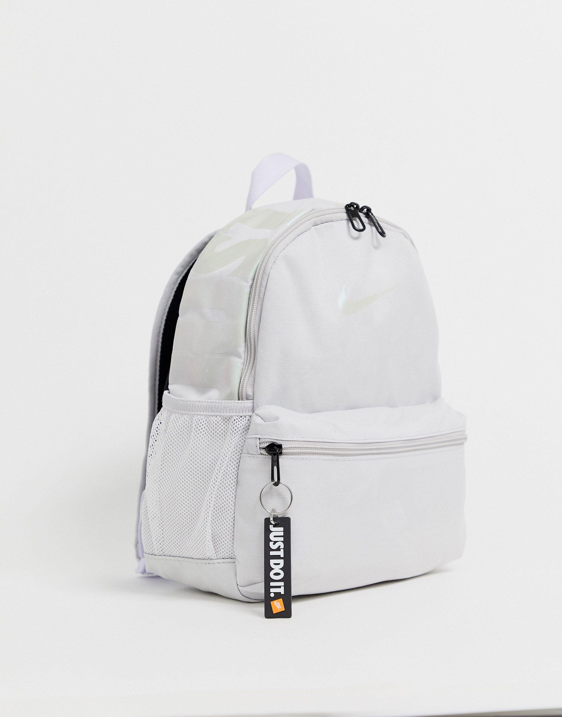 Nike Grijze En Iridiserende 'just Do It' Mini-rugzak in het Grijs | Lyst NL