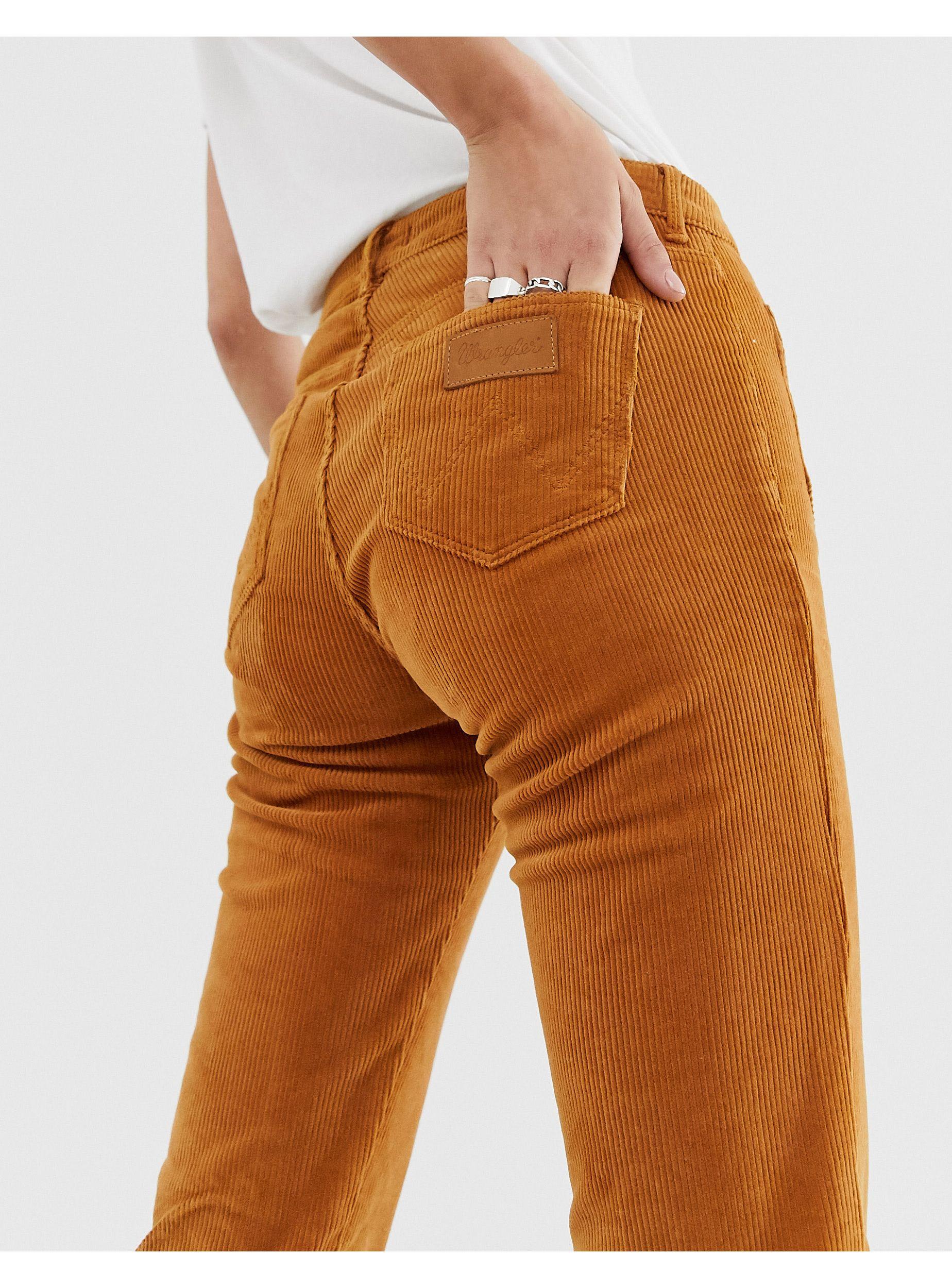Wrangler Flare Corduroy Jeans Met Hoge Taille in het Bruin | Lyst NL