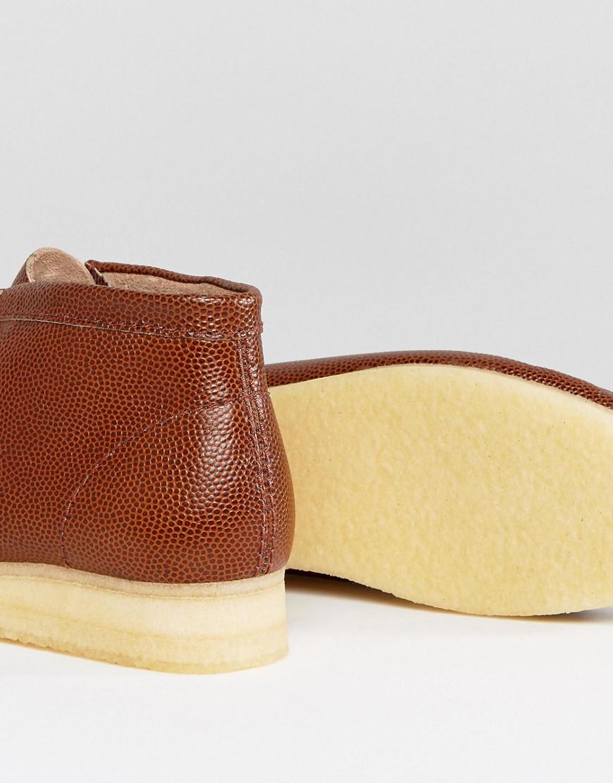 Comienzo Empleador justa Clarks Horween Leather Wallabee Boots in Brown for Men | Lyst