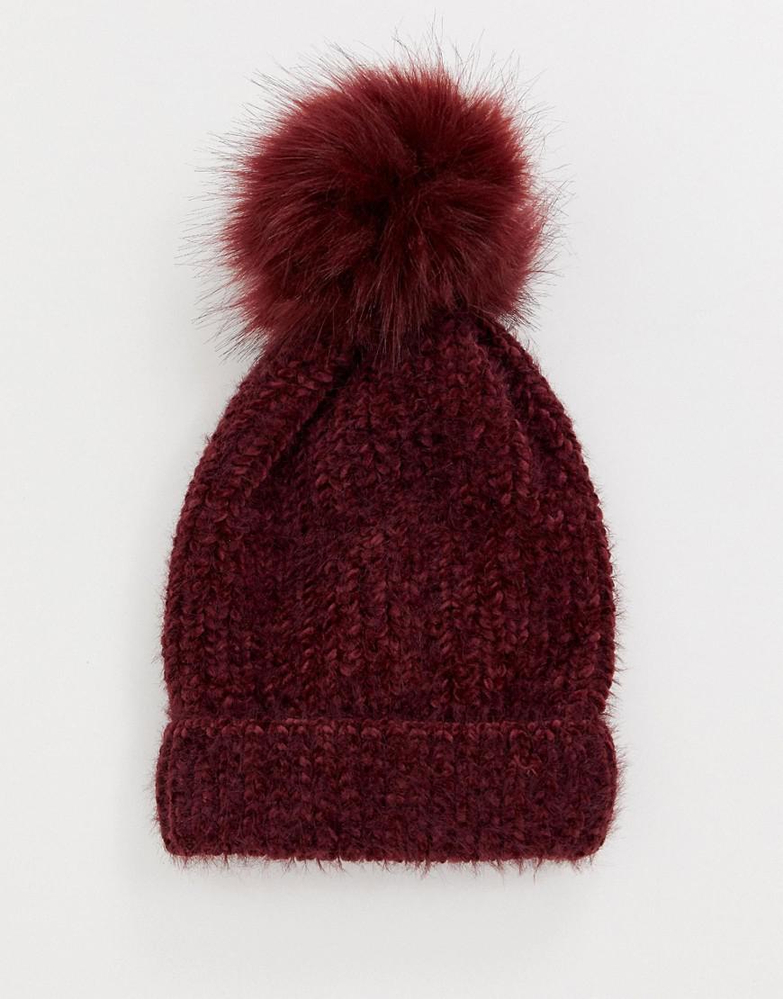 burgundy bobble hat