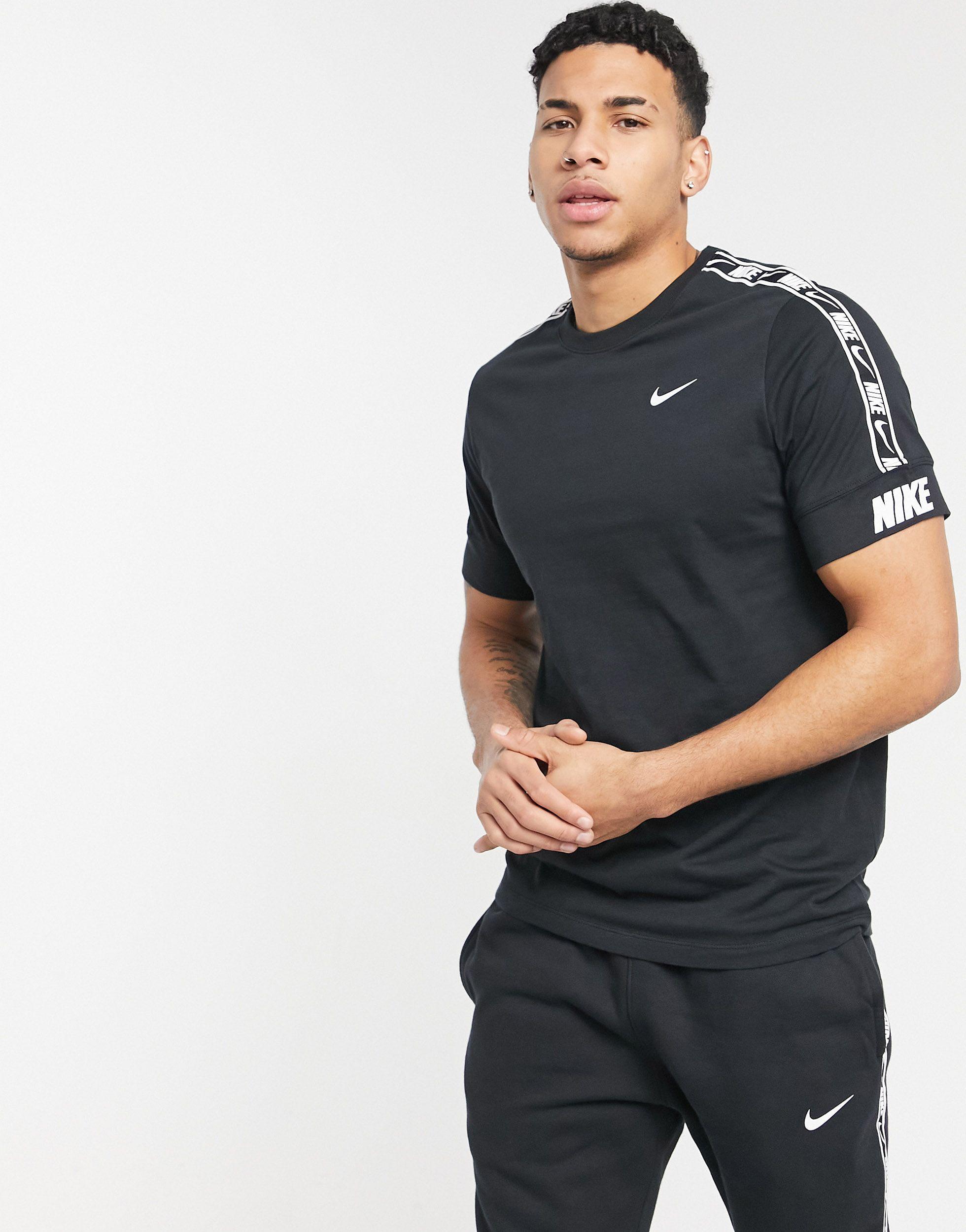 T-Shirt noir homme Nike Repeat Tape pas cher | Espace des Marques