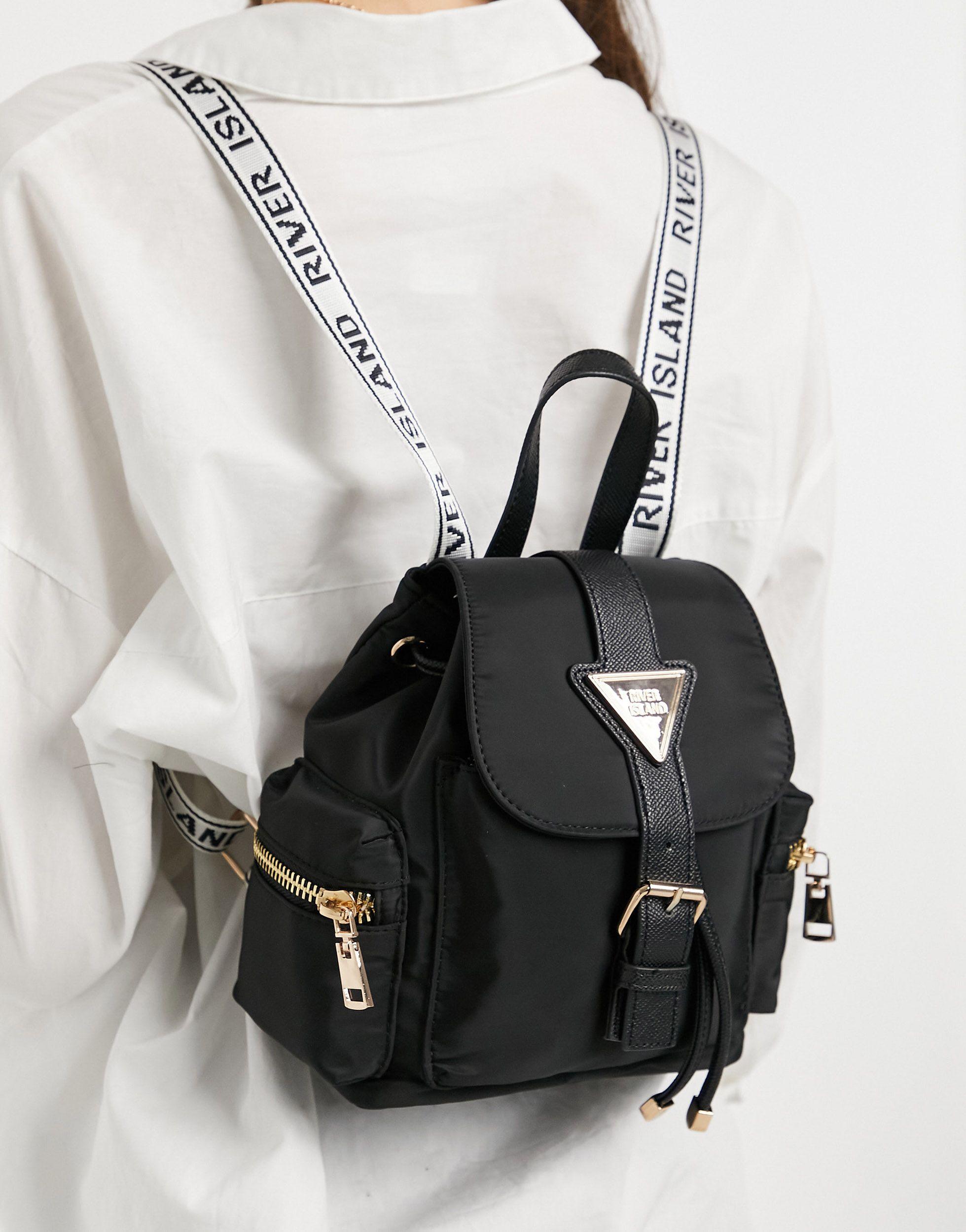 Mochila negra con correas a contraste y detalle River Island de color Negro  | Lyst