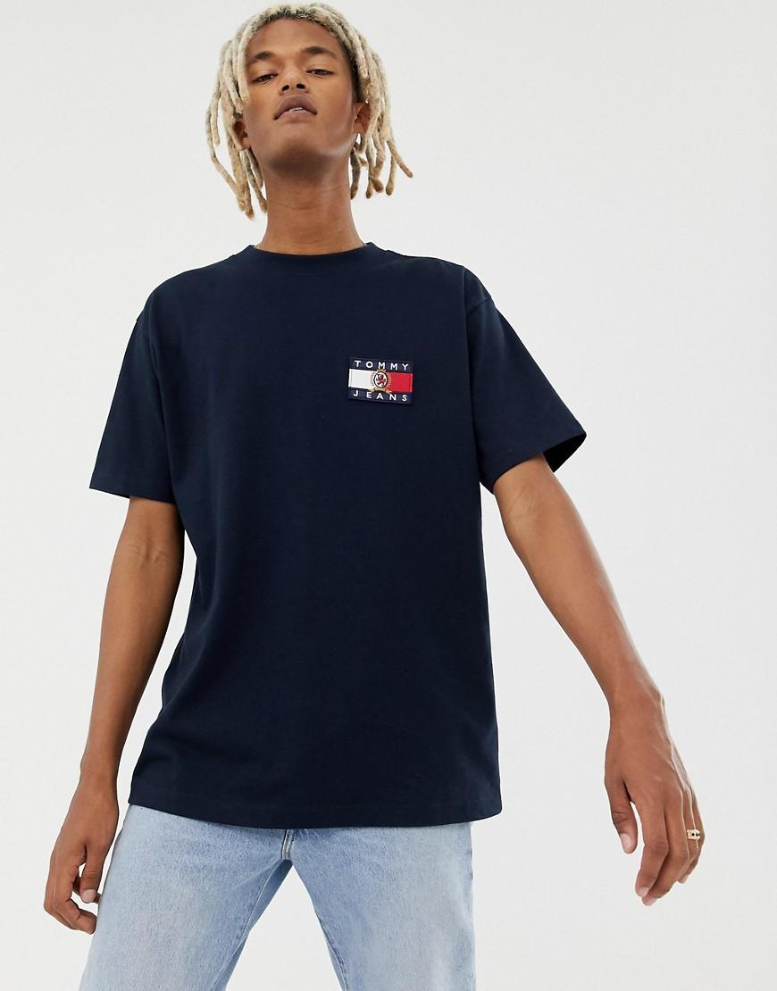 tommy jeans 6.0 limited capsule crew neck sweatshirt with crest logo in navy