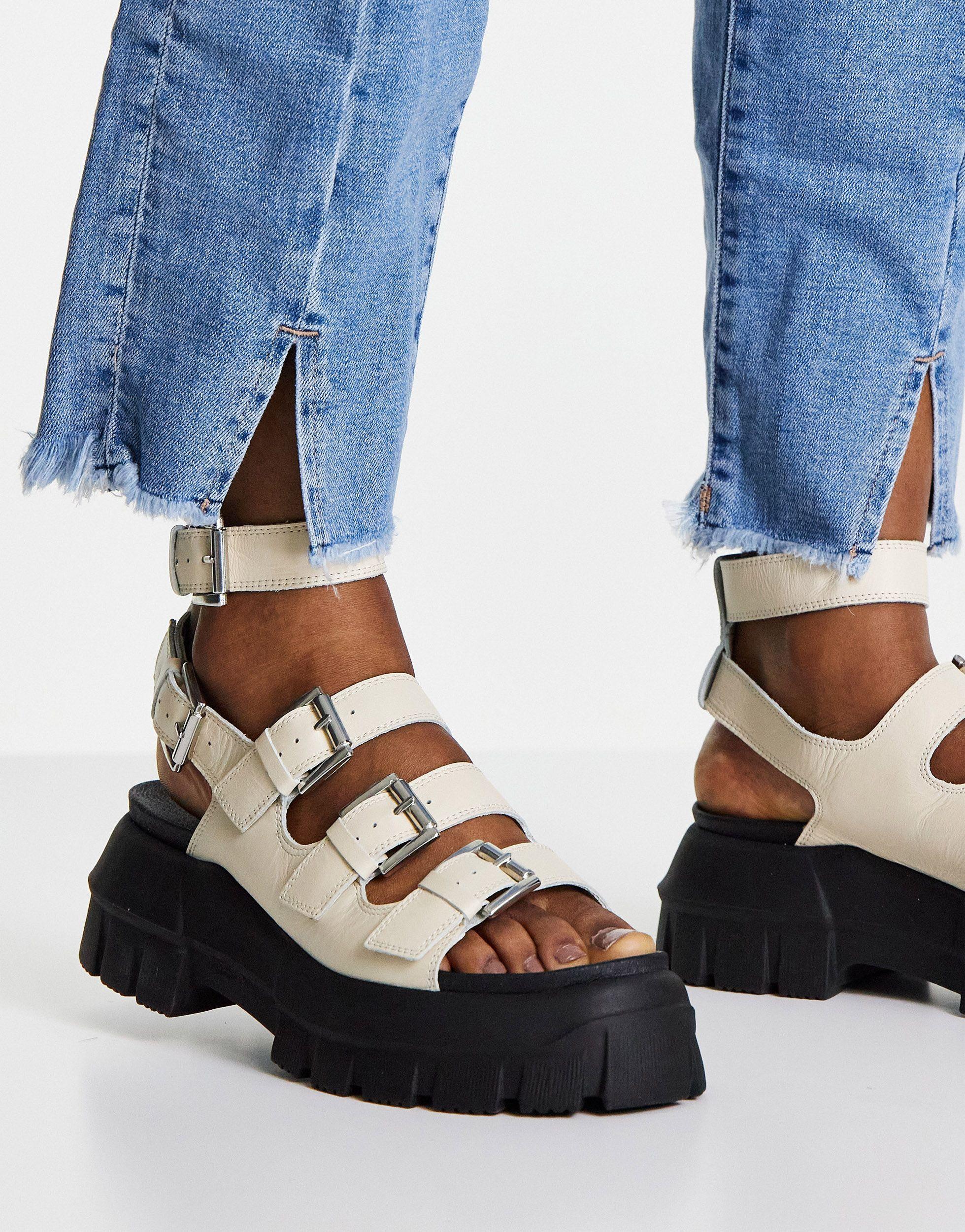 TOPSHOP Peace Leather Chunky Buckle Sandal in White | Lyst