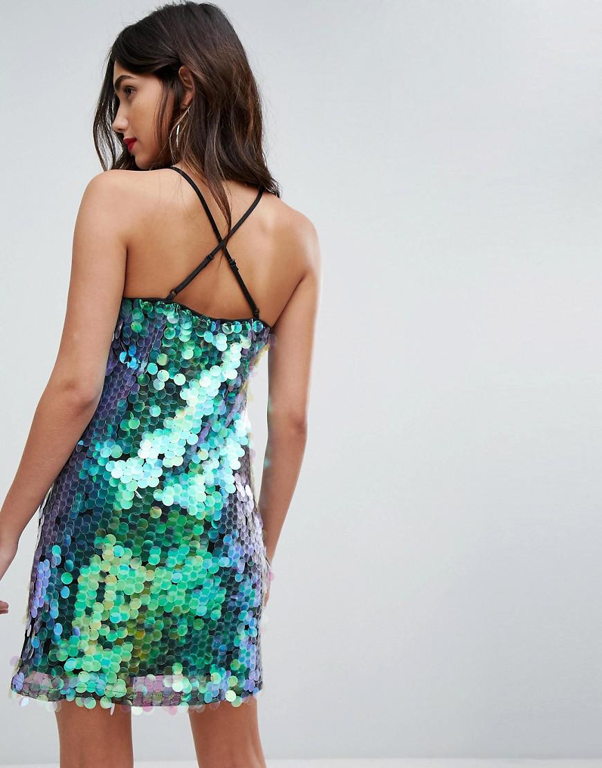 robe gros sequins