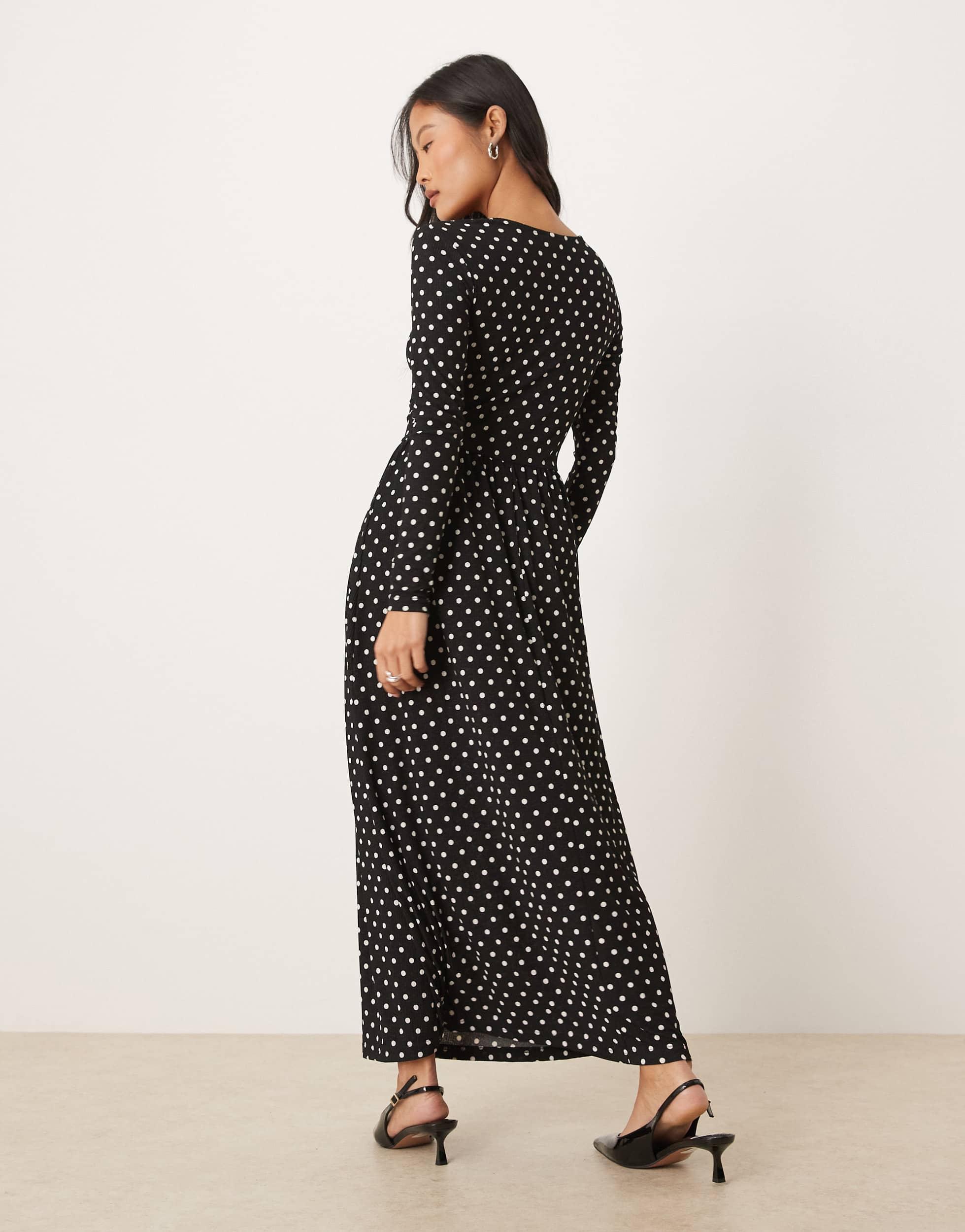 chinese dress ladies Spicy Maxi Dress Black Petite main image 0
