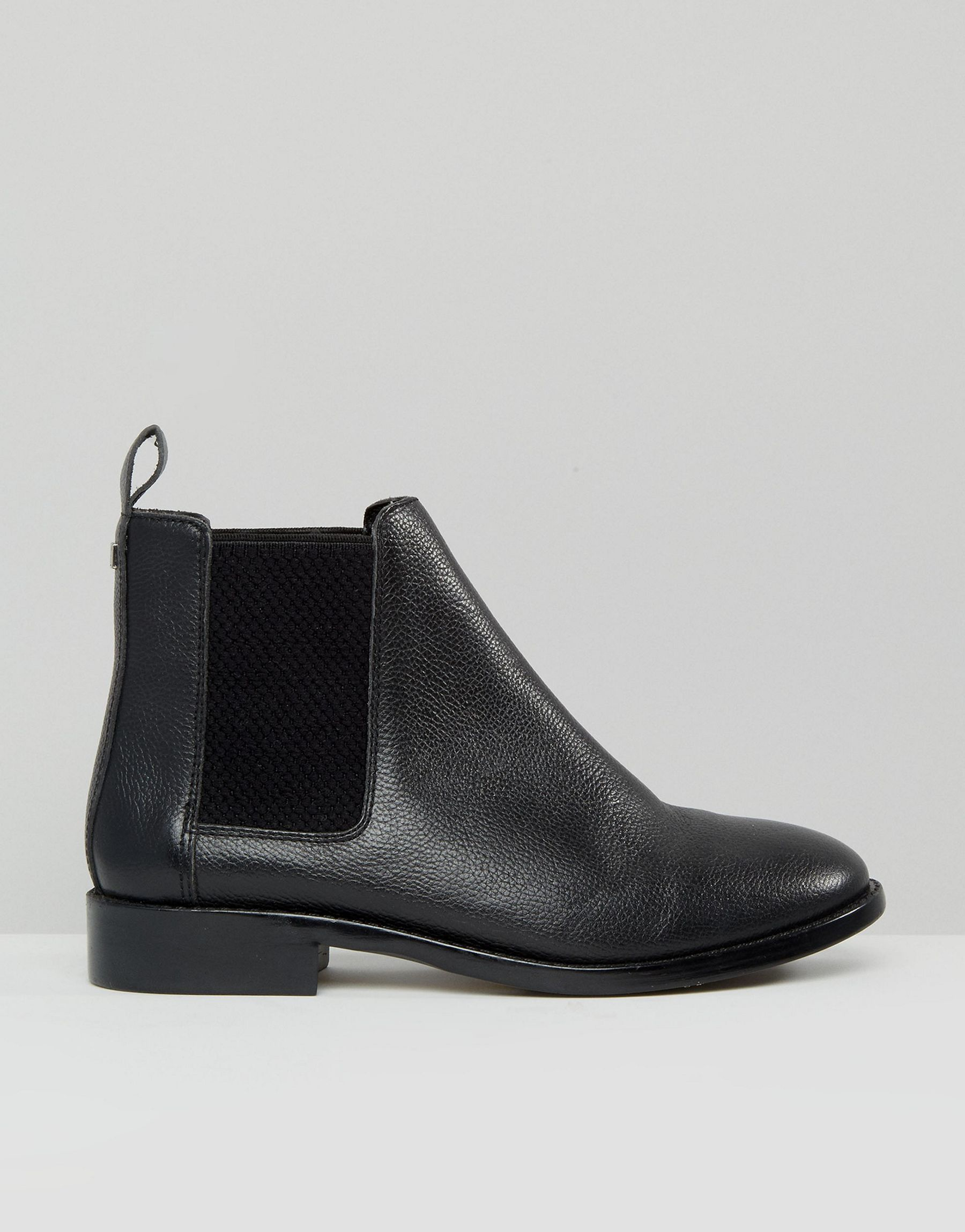 faith binky chelsea boots
