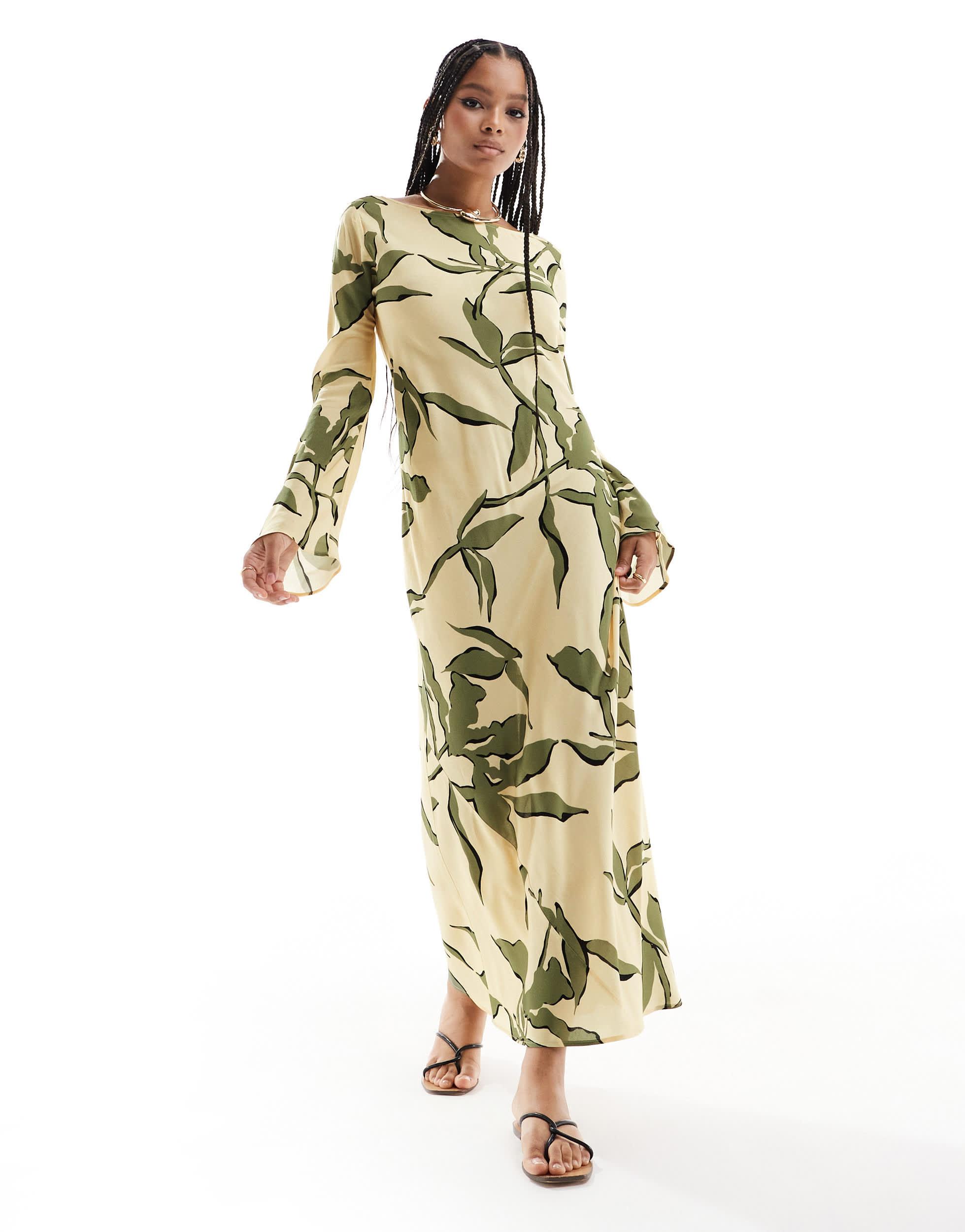 Robe mi longue en viscose a motif fleuri oversize avec col bateau et dos en v creme et vert ASOS en coloris Metallise Lyst