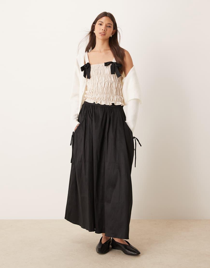 Falda Midi Negra Voluminosa De Tafetán De -Negro Glamorous de