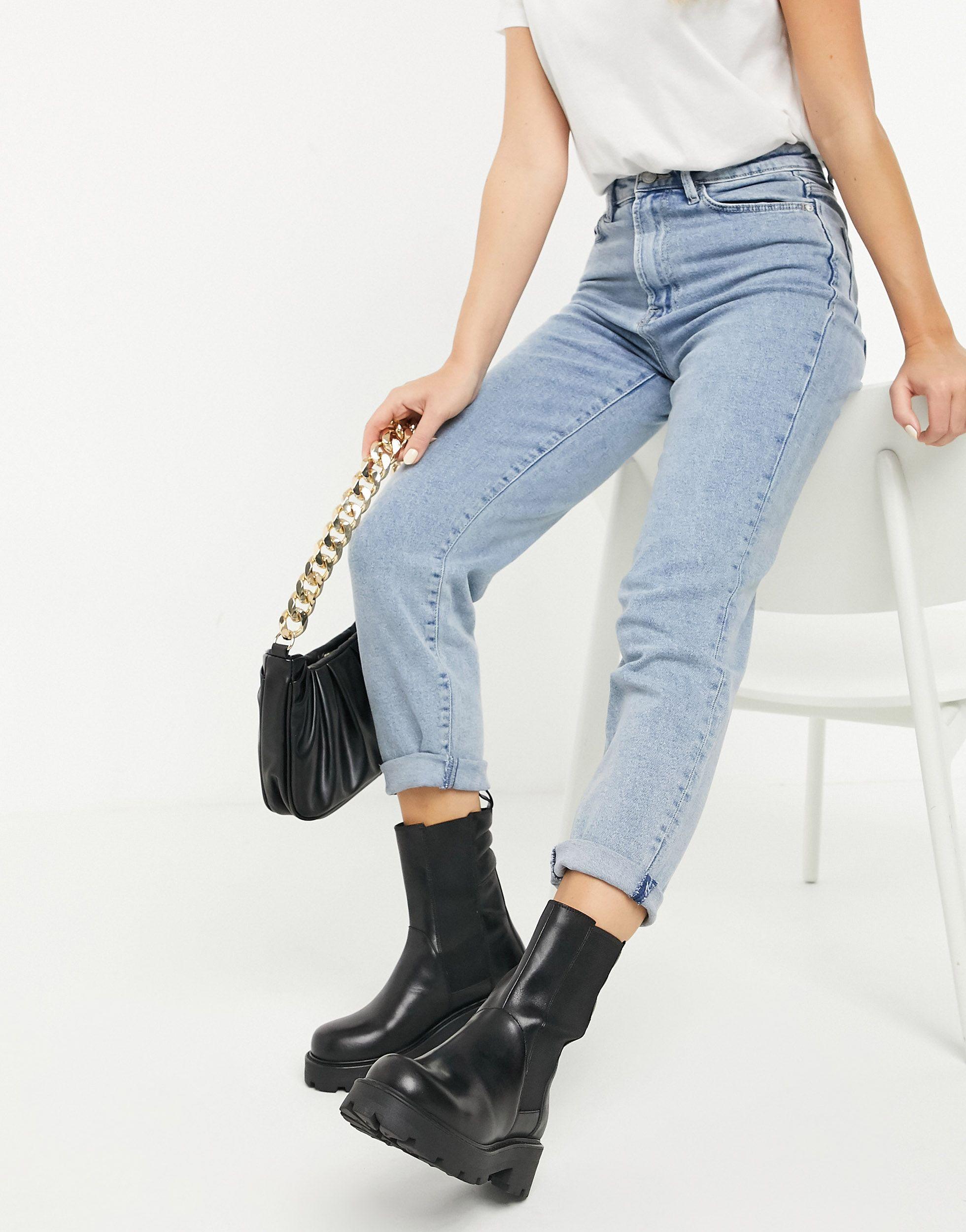 vagabond cosmo lace up chunky calf boot in black