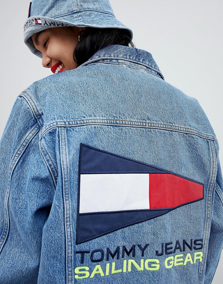 Tommy Hilfiger Tommy Jean 90s Capsule 5.0 Denim Jacket With Back Sailing  Logo in Blue | Lyst Canada