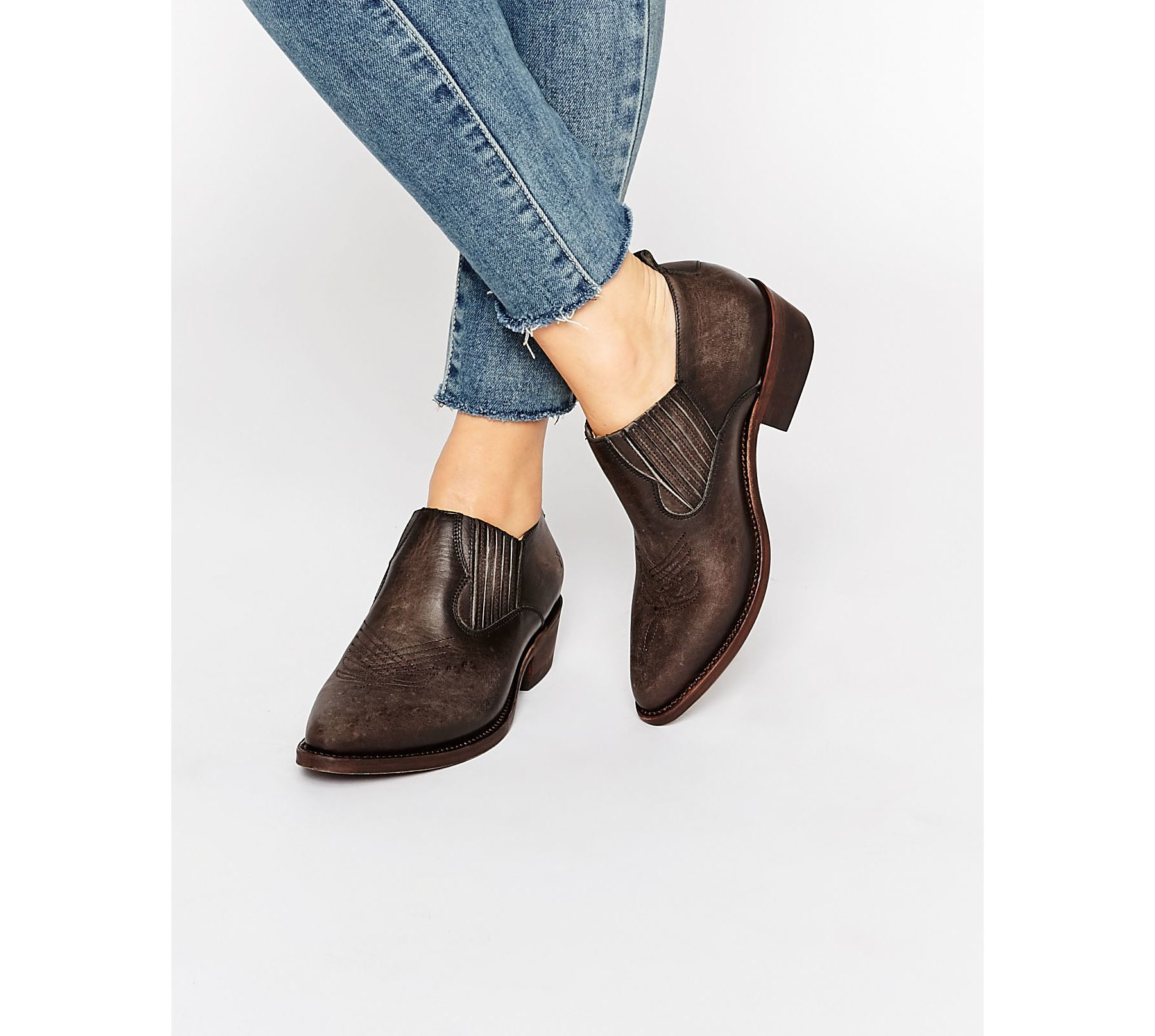 frye eleanor western shootie