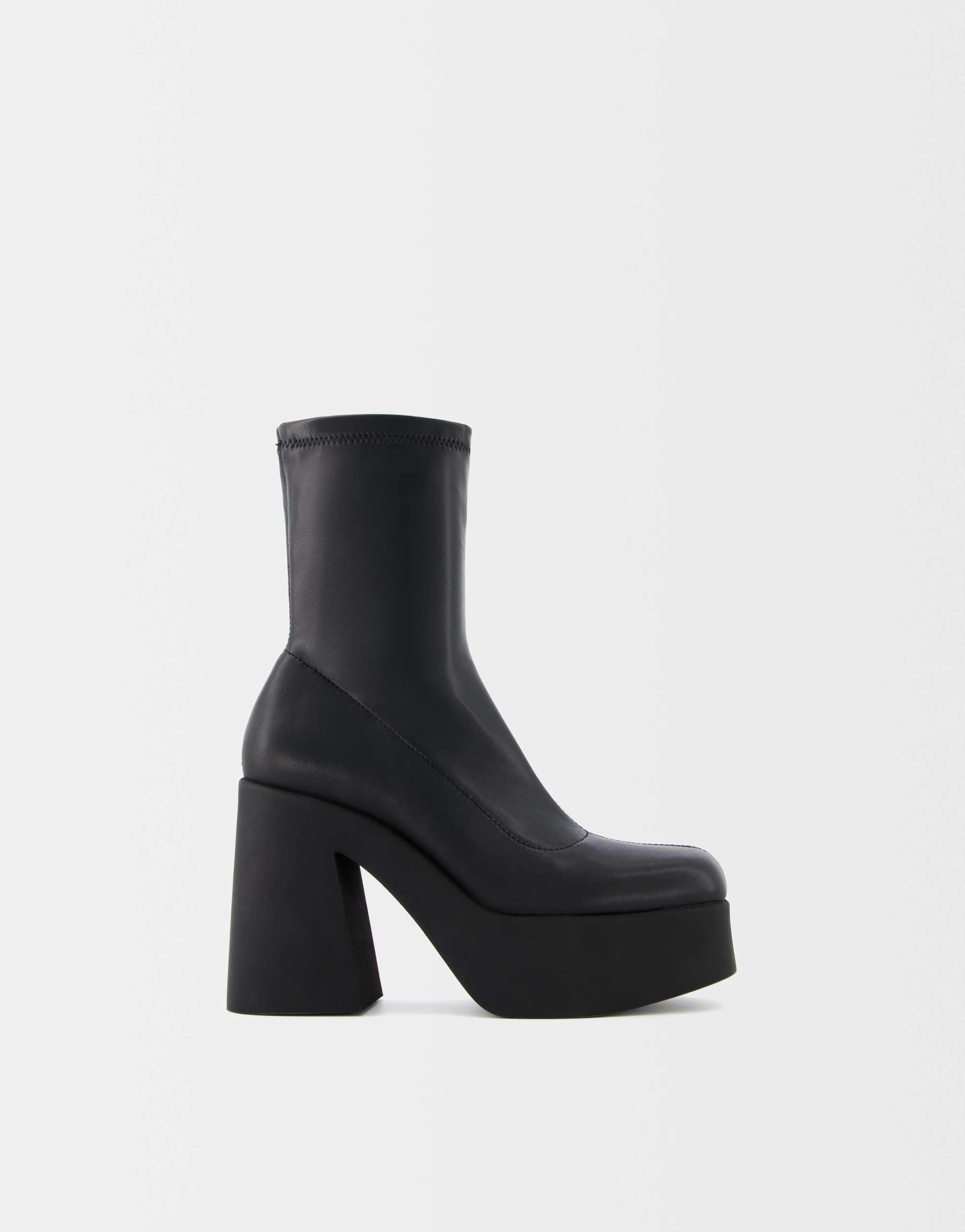 Rot Bershka Stiefeletten Mit Absatz Schuhe Bershka Stiefeletten