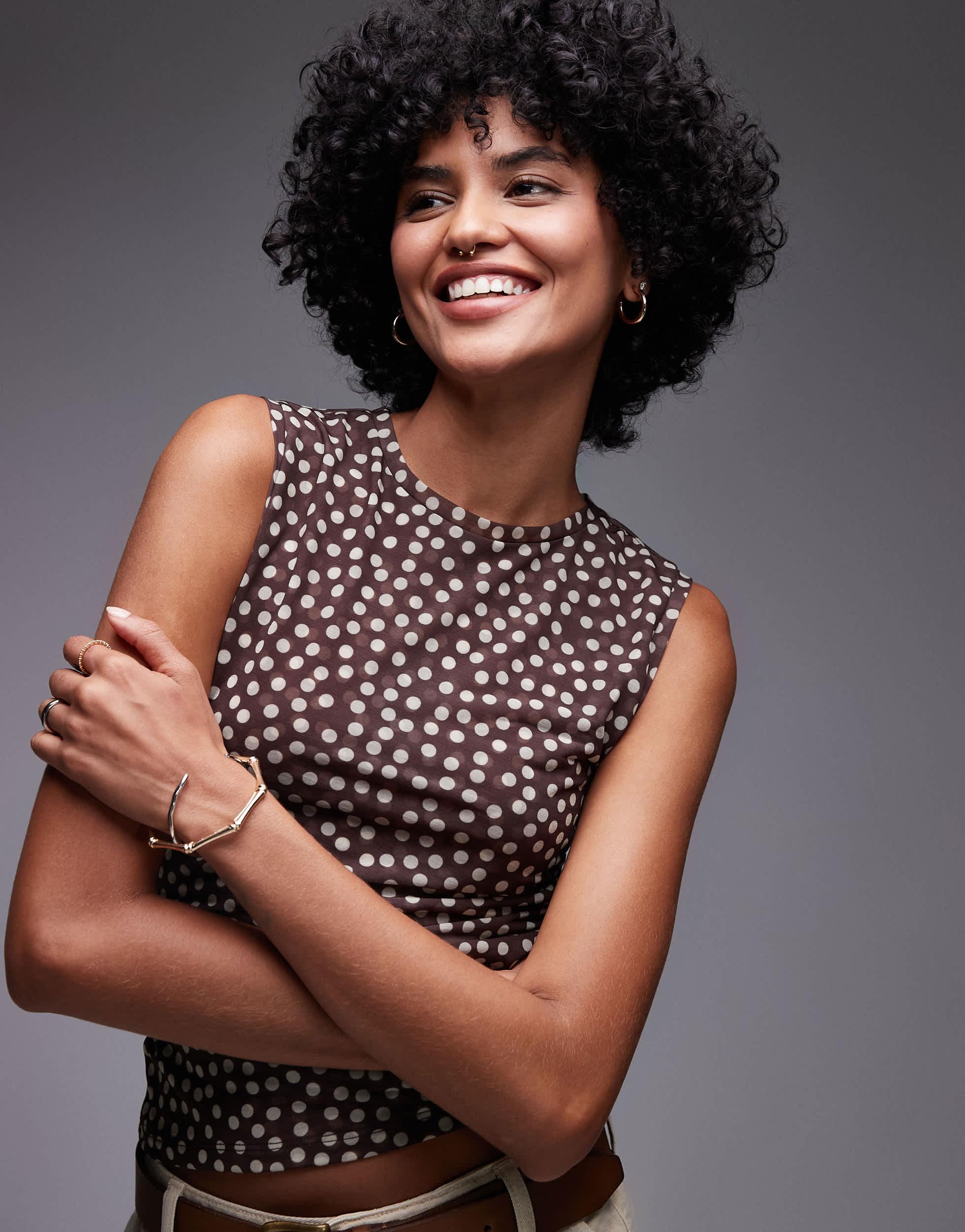 TOPSHOP Ruched Polka Dot Top in Brown | Lyst