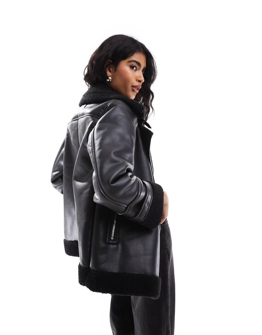 Stradivarius Oversized Borg Lined Aviator in Black Lyst UK