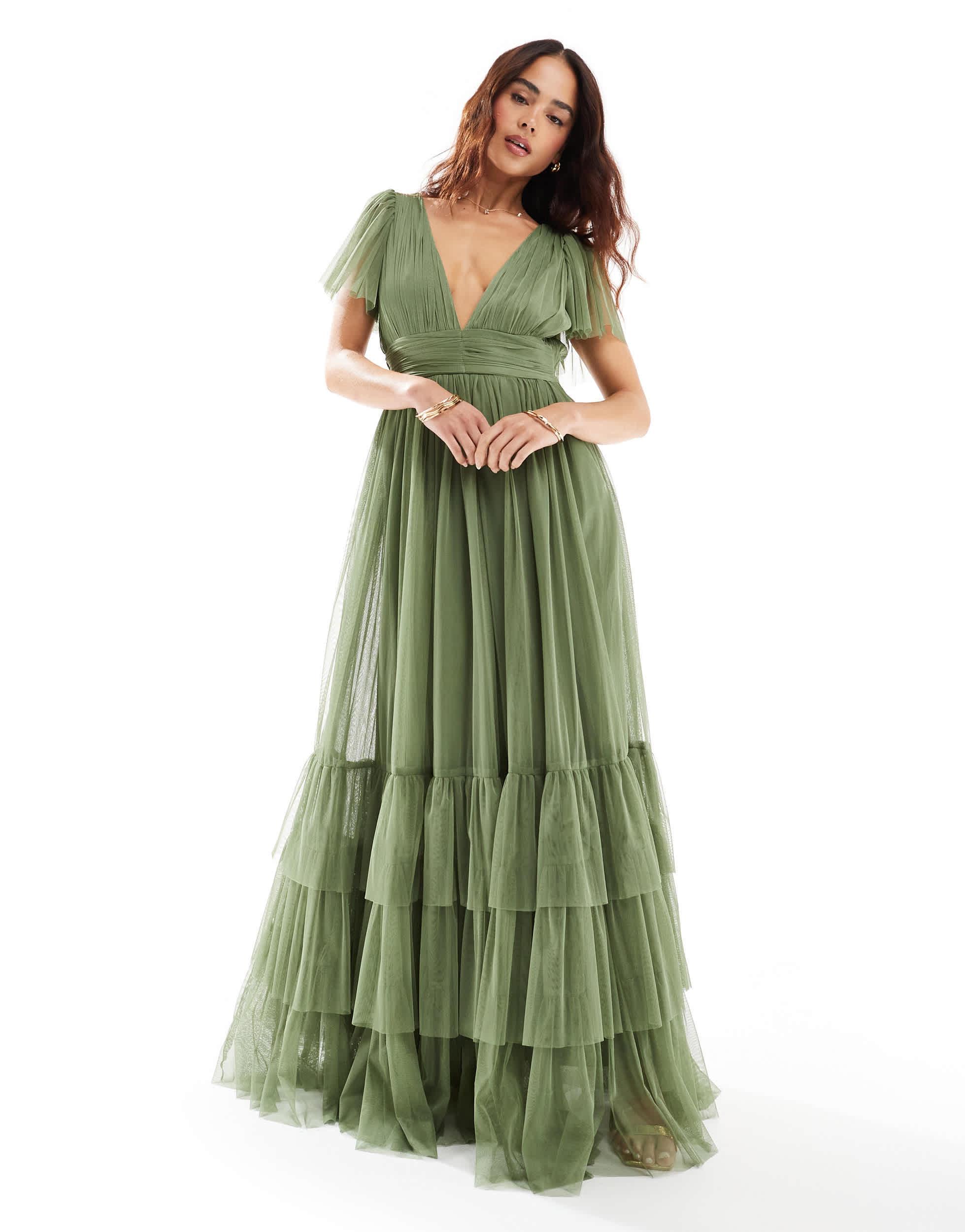 LACE & BEADS Bridesmaid Madison V Neck Tulle Maxi Dress in Green | Lyst  Australia