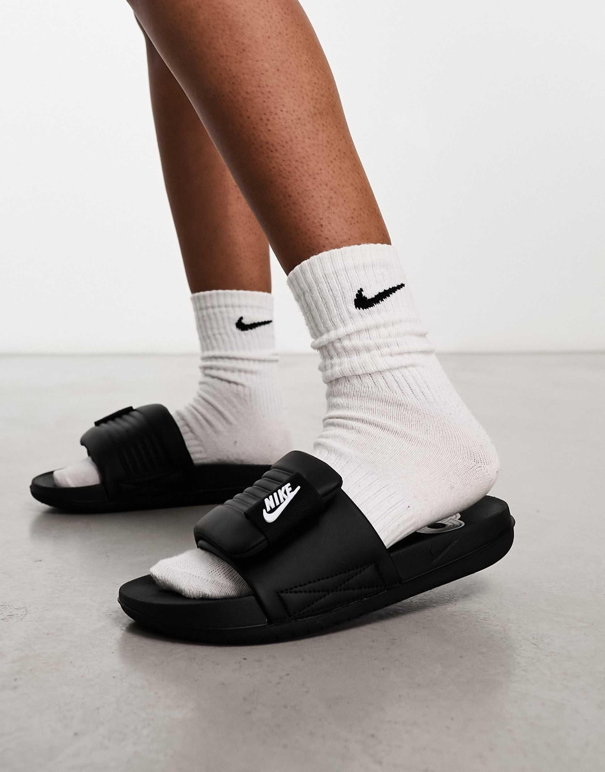 Sandal Nike Benassi Swoosh On Feet Nike Benassi JDI Men's Slides