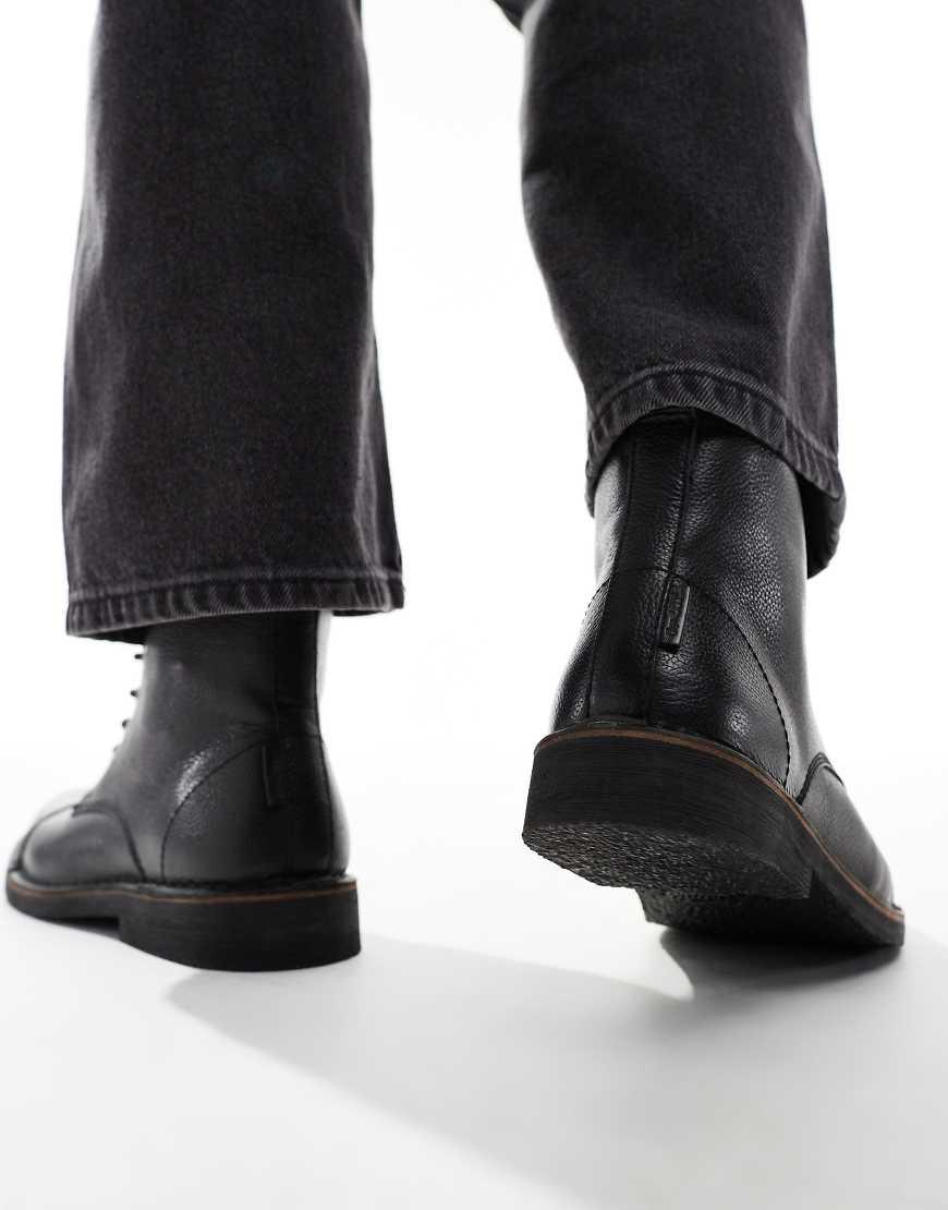 track boots levis