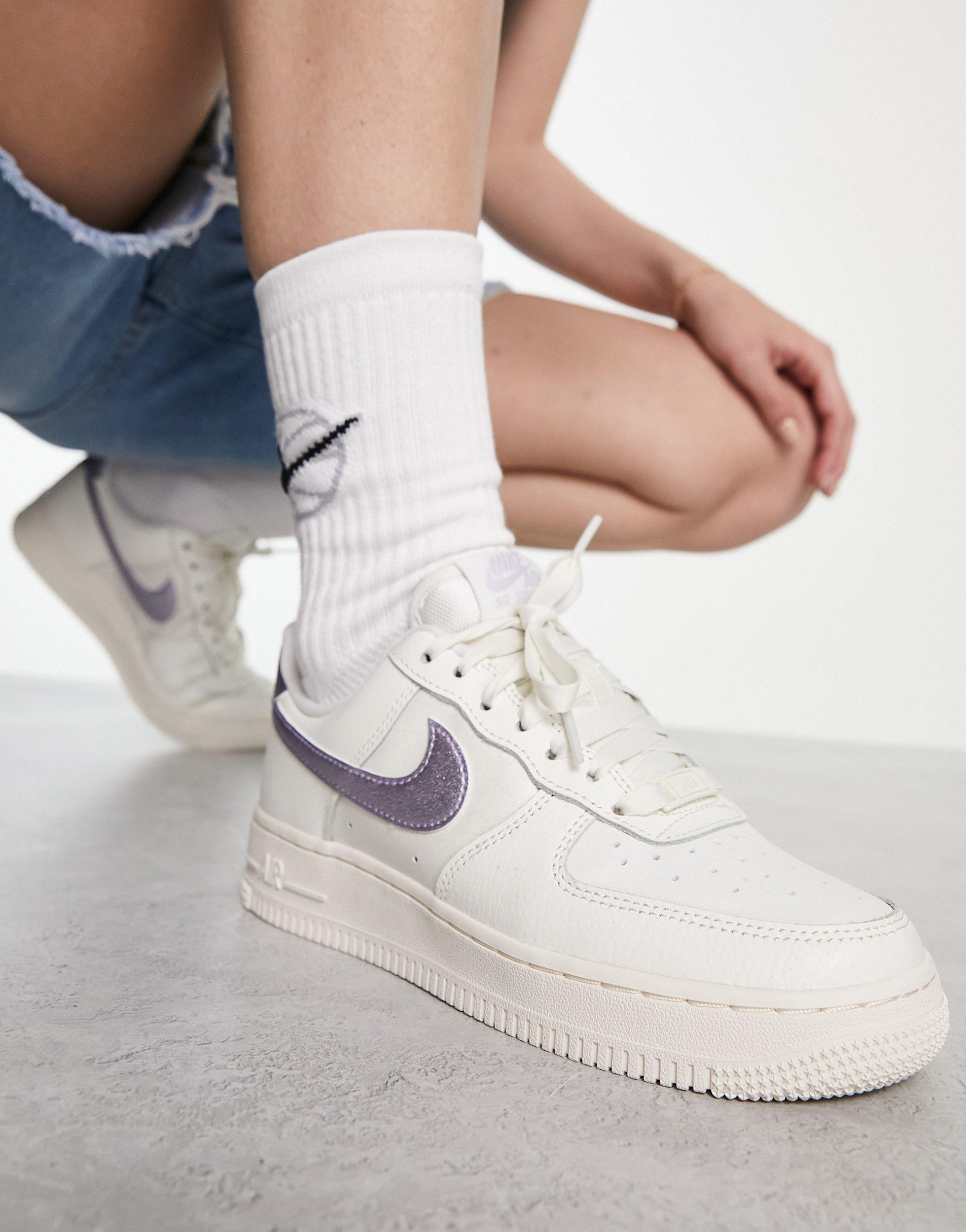 Nike Air Force 1 '07 Ess Sneakers in Gray | Lyst