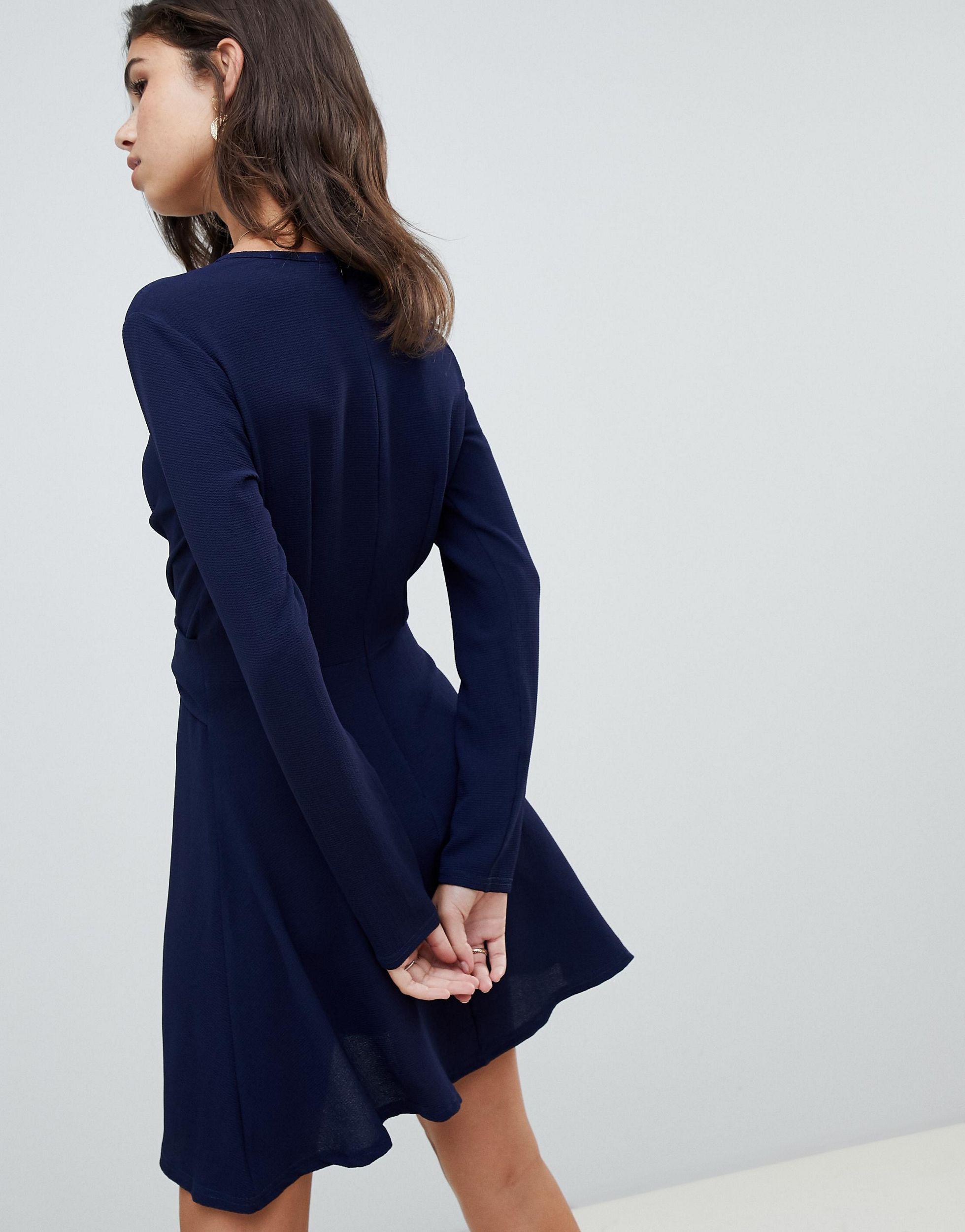 boohoo twist detail skater dress in navy