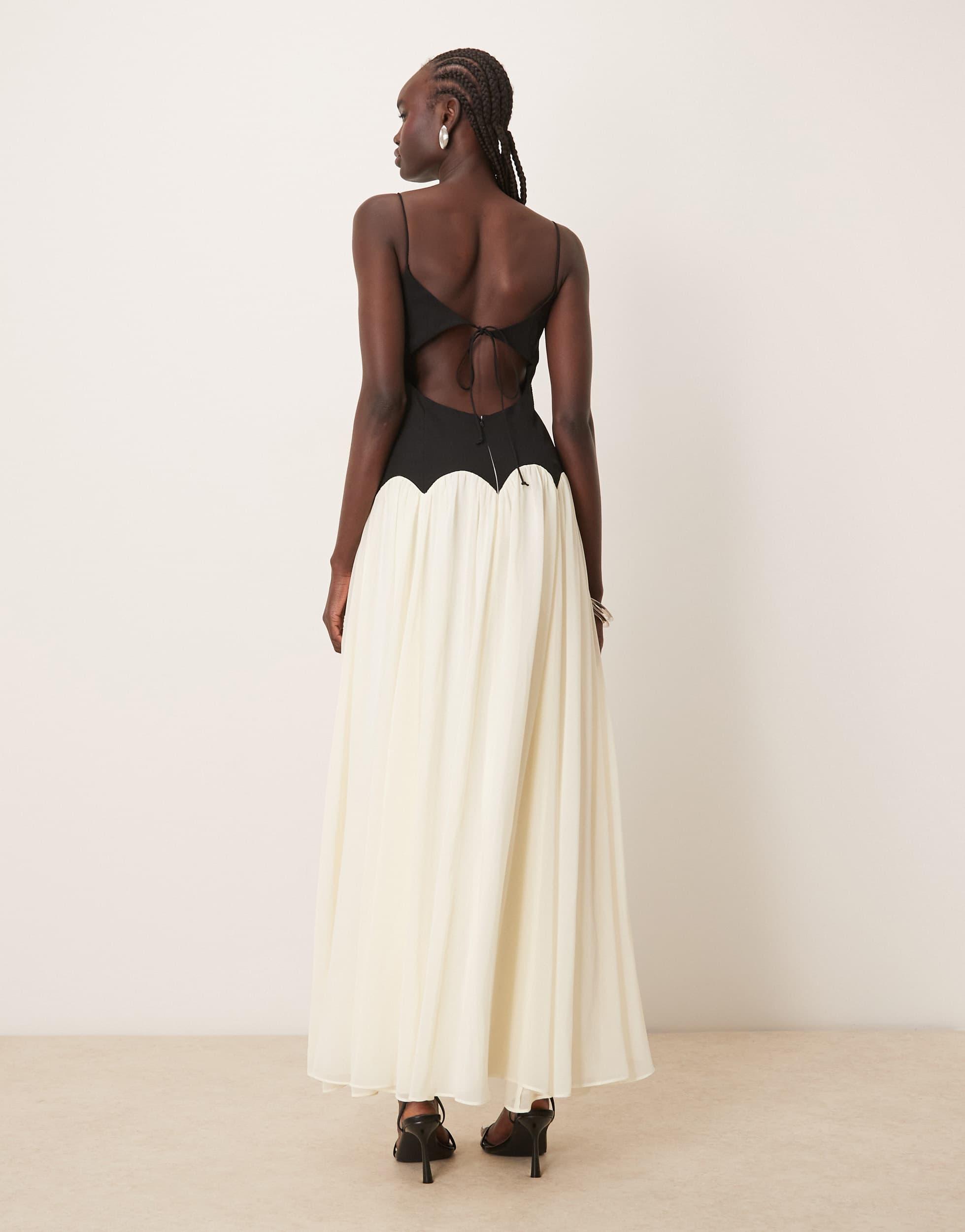 Robe longue en tissus mélangés avec caraco et taille basse noir