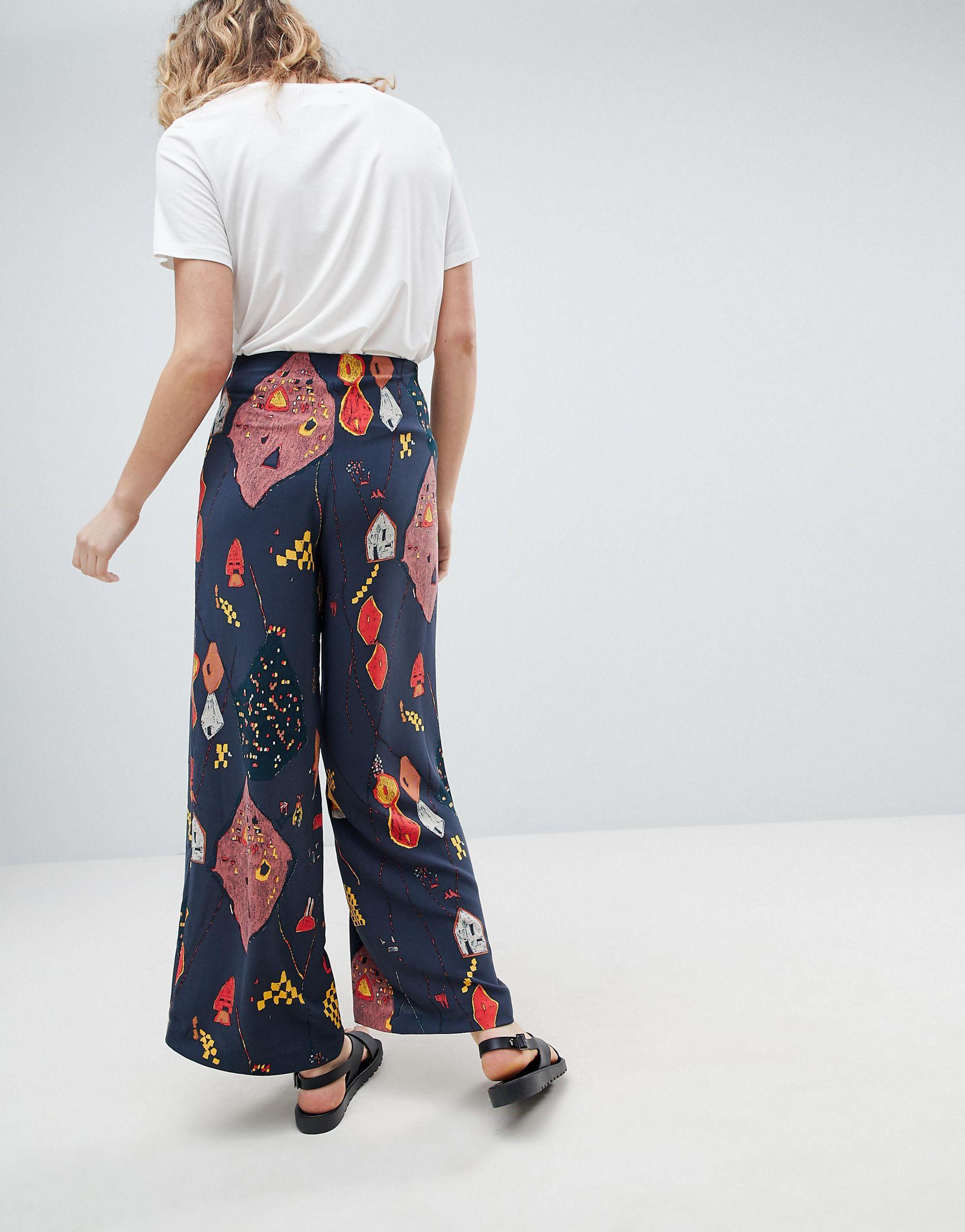 Weekday Denim Wide Leg Trousers in Blue 