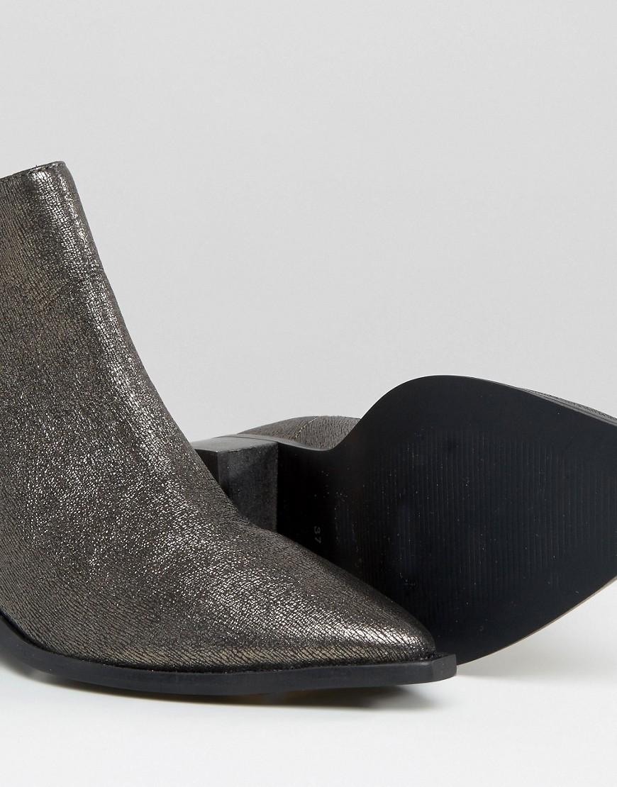metallic chelsea boots womens