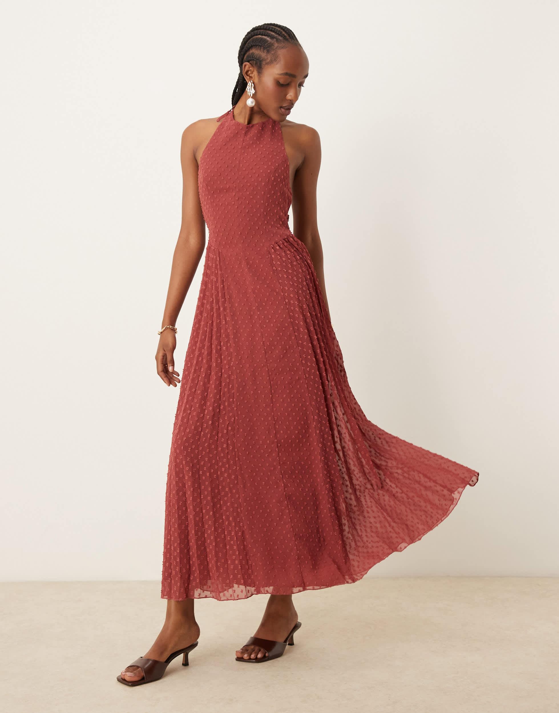 Robe plumetis stradivarius hotsell