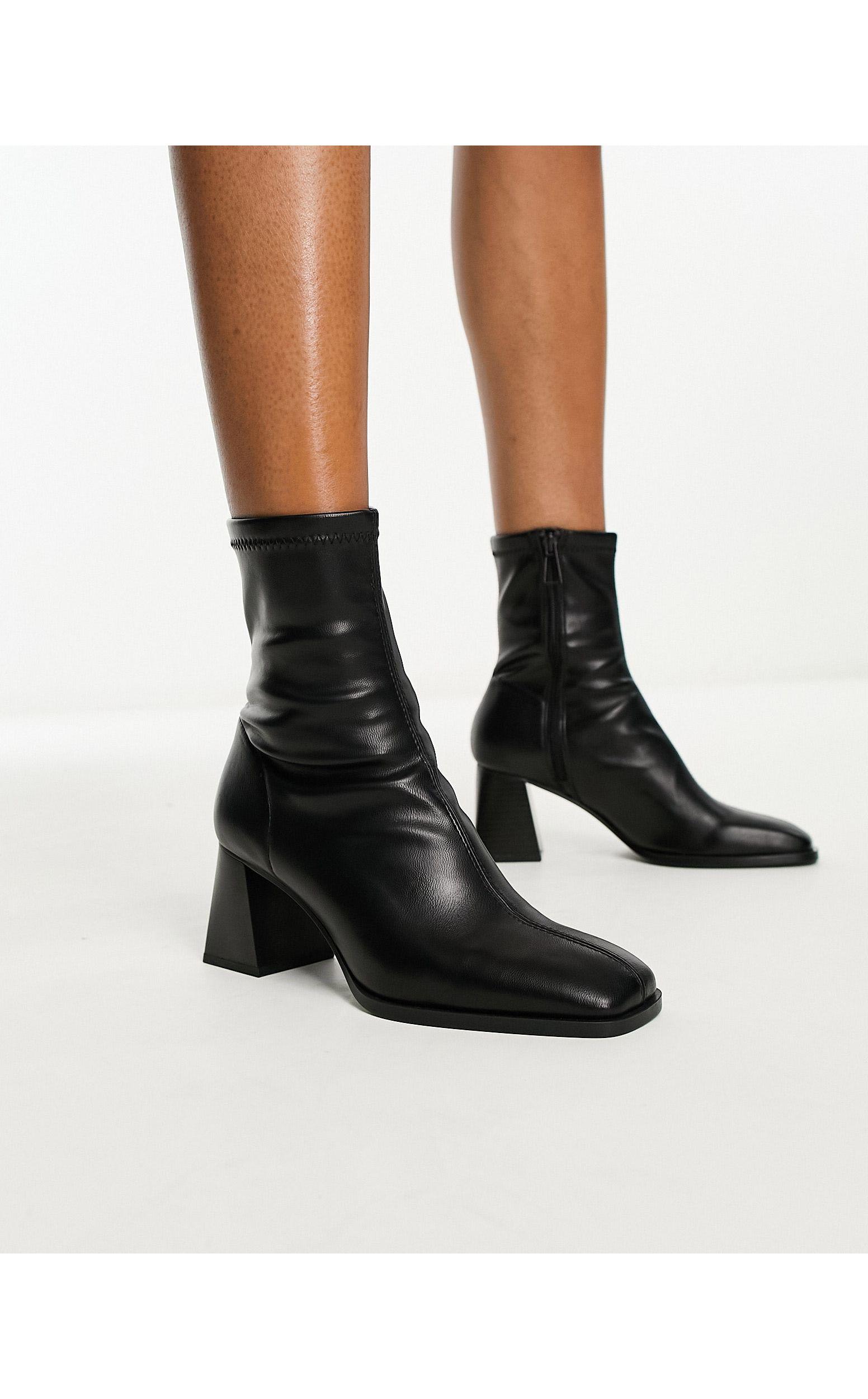Flare top heel boots
