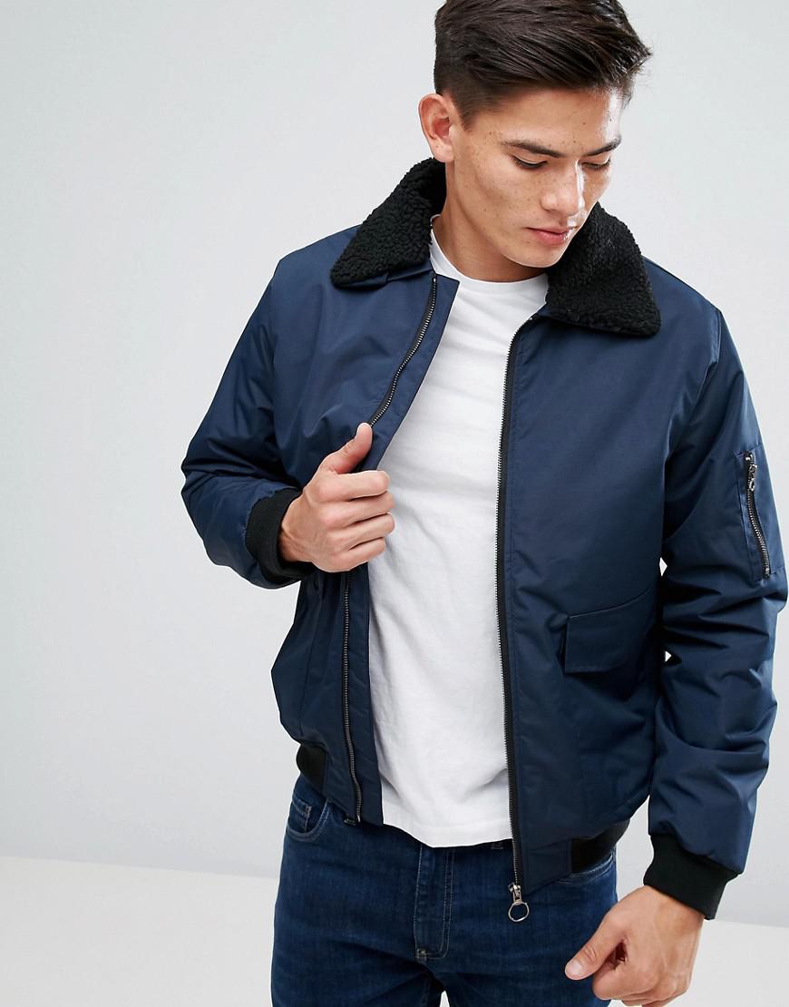 Купить мужскую куртку синюю. Мужская куртка бомбер guess Quilted Bomber. Selected homme Borg Jacket. Borg Bomber Jacket. Бомбер с меховым воротником Остин mj6363002-t0.